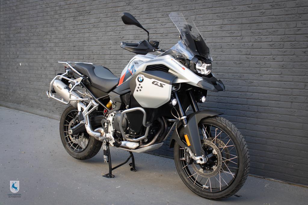 BMW F 900 GS Adventure, Motoren, Motoren | BMW, Einsteinlaan 5
2289 CC  Rijswijk, NL, 895 cc, Handvatverwarming, Meer dan 35 kW