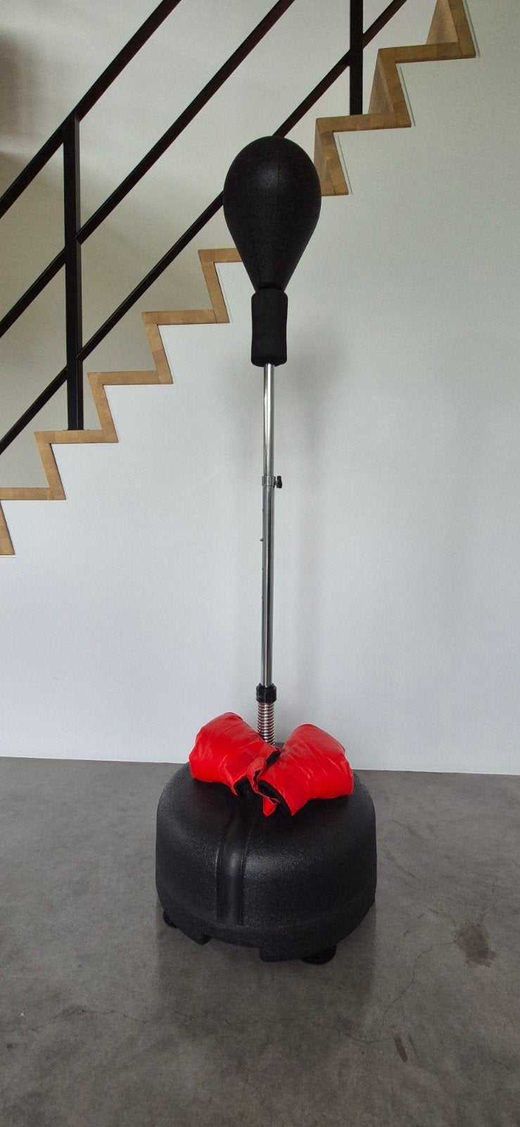 Boksbal met standaard en bokshandschoenen, Sport en Fitness, Ophalen, Zo goed als nieuw, Boksbal