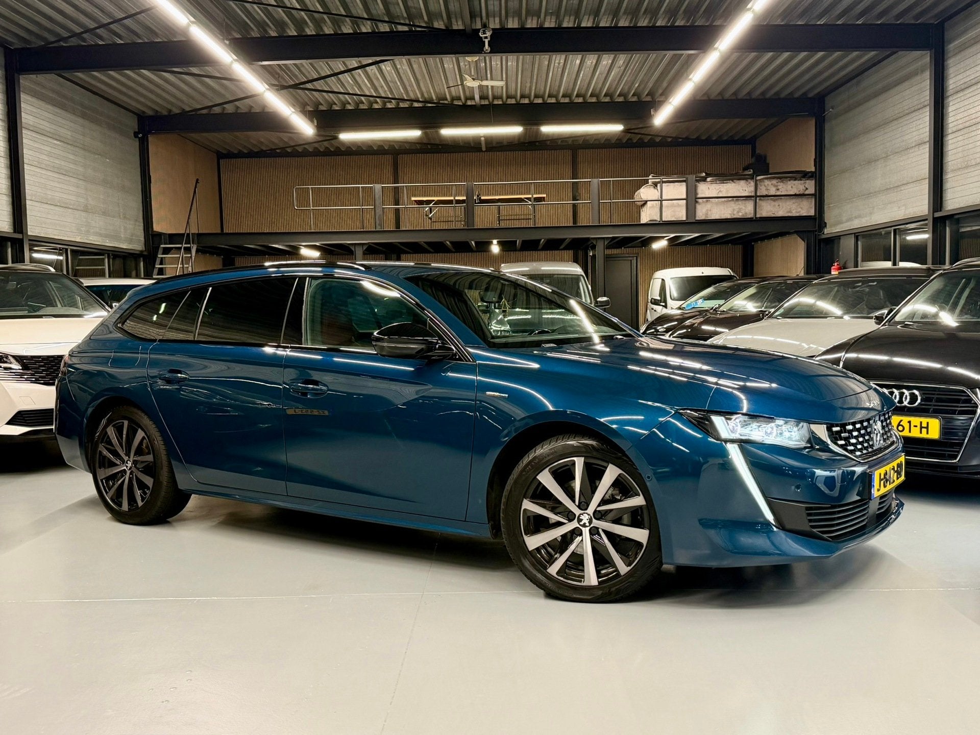 Foto 12 van Peugeot 508 SW 1.6 PureTech Blue Lease GT Line Avantage