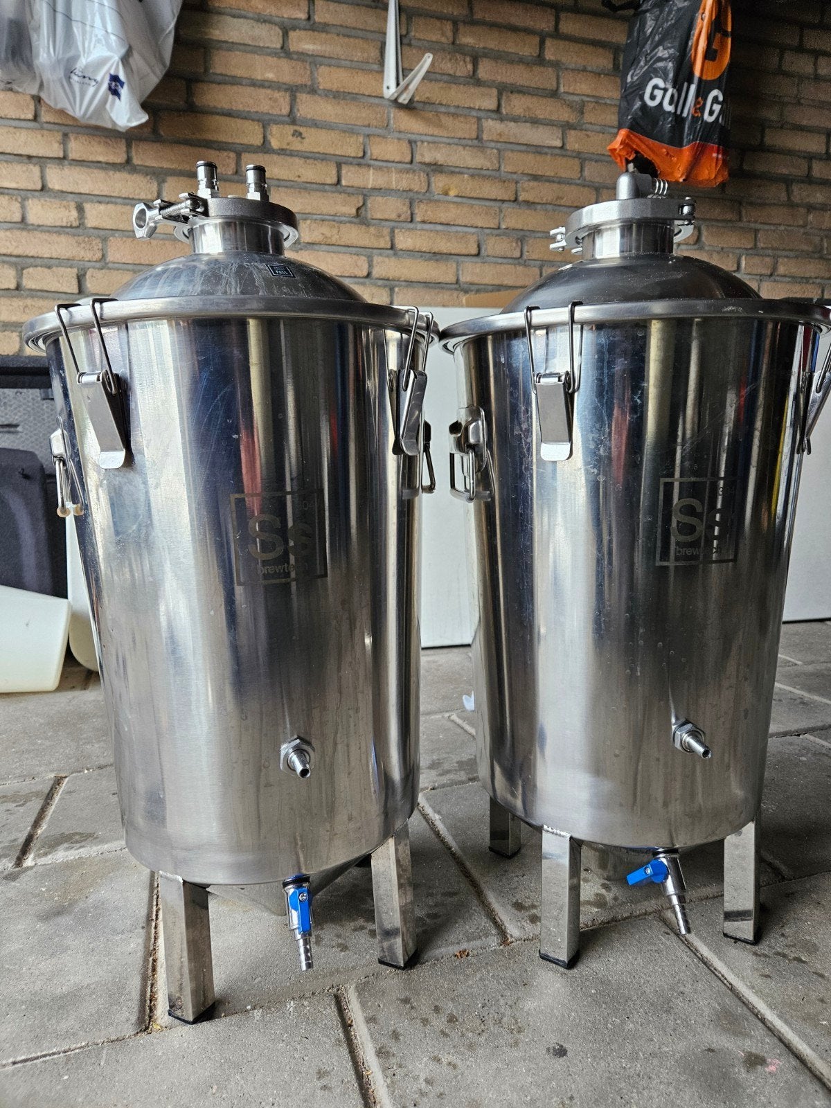 2x SS Brewing Technologies Brew Bucket Brewmaster 26.5L, Ophalen, Gebruikt