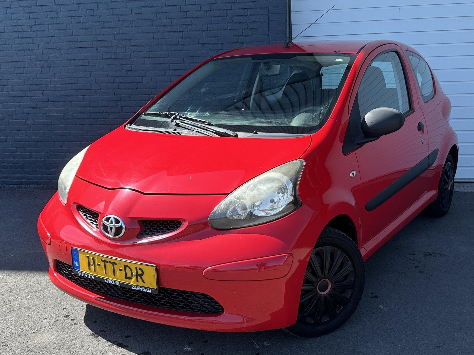 Toyota Aygo 1.0-12V APK TOT 15-02-2027/ZUINIG/ORGNL, Auto's, Voorwielaandrijving, Stof, Gebruikt, Zwart