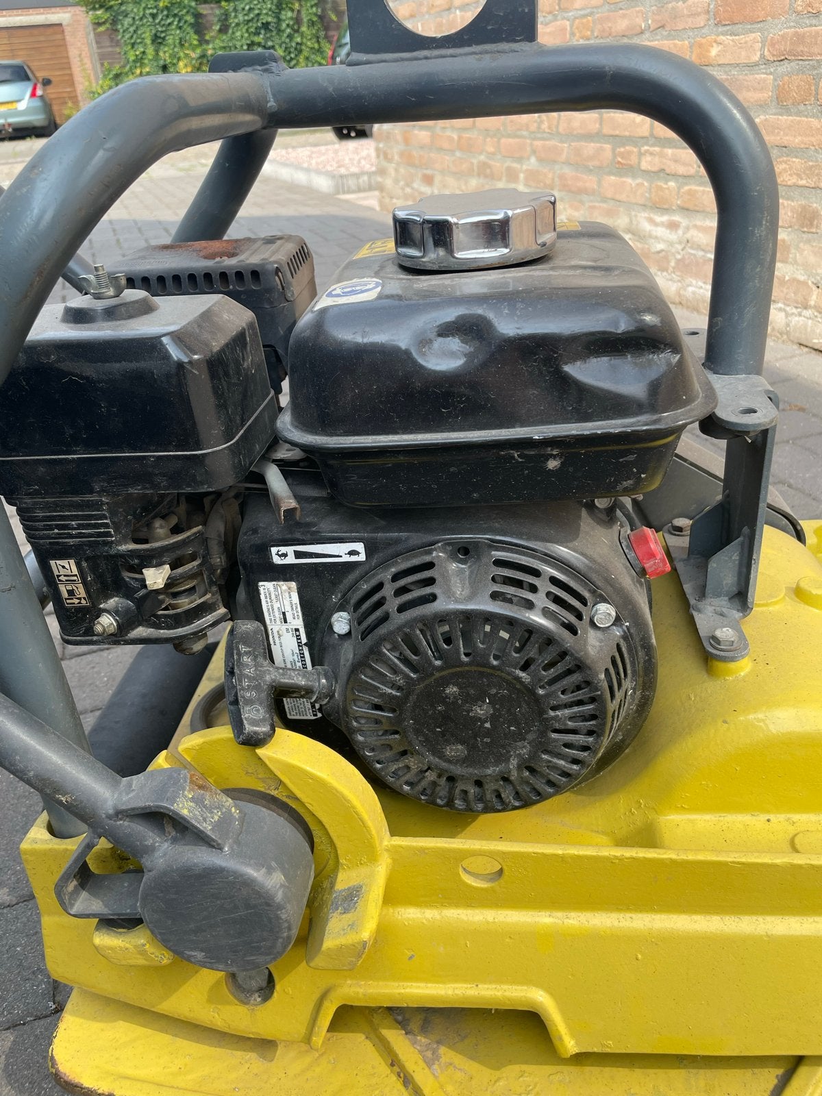 Wacker Neuson WP2050 trilplaat, Ophalen