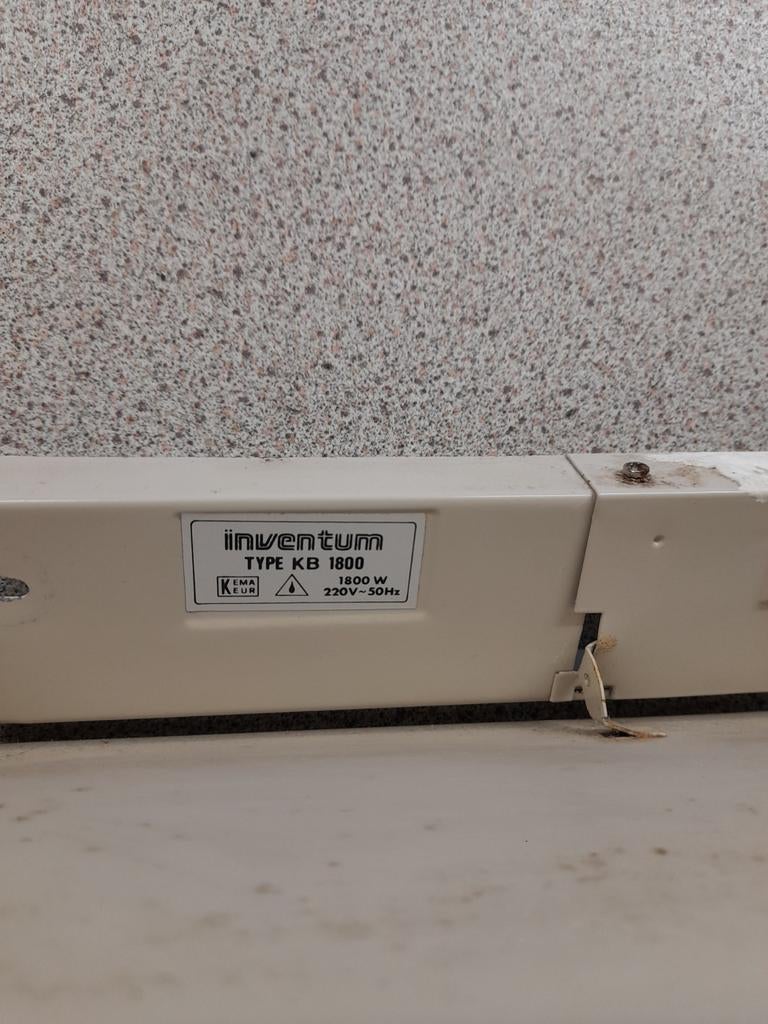 Inventum Badkamer Elektrische Verwarming 1800W - 3 standen, Gebruikt, Minder dan 30 cm, Overige typen, Minder dan 60 cm