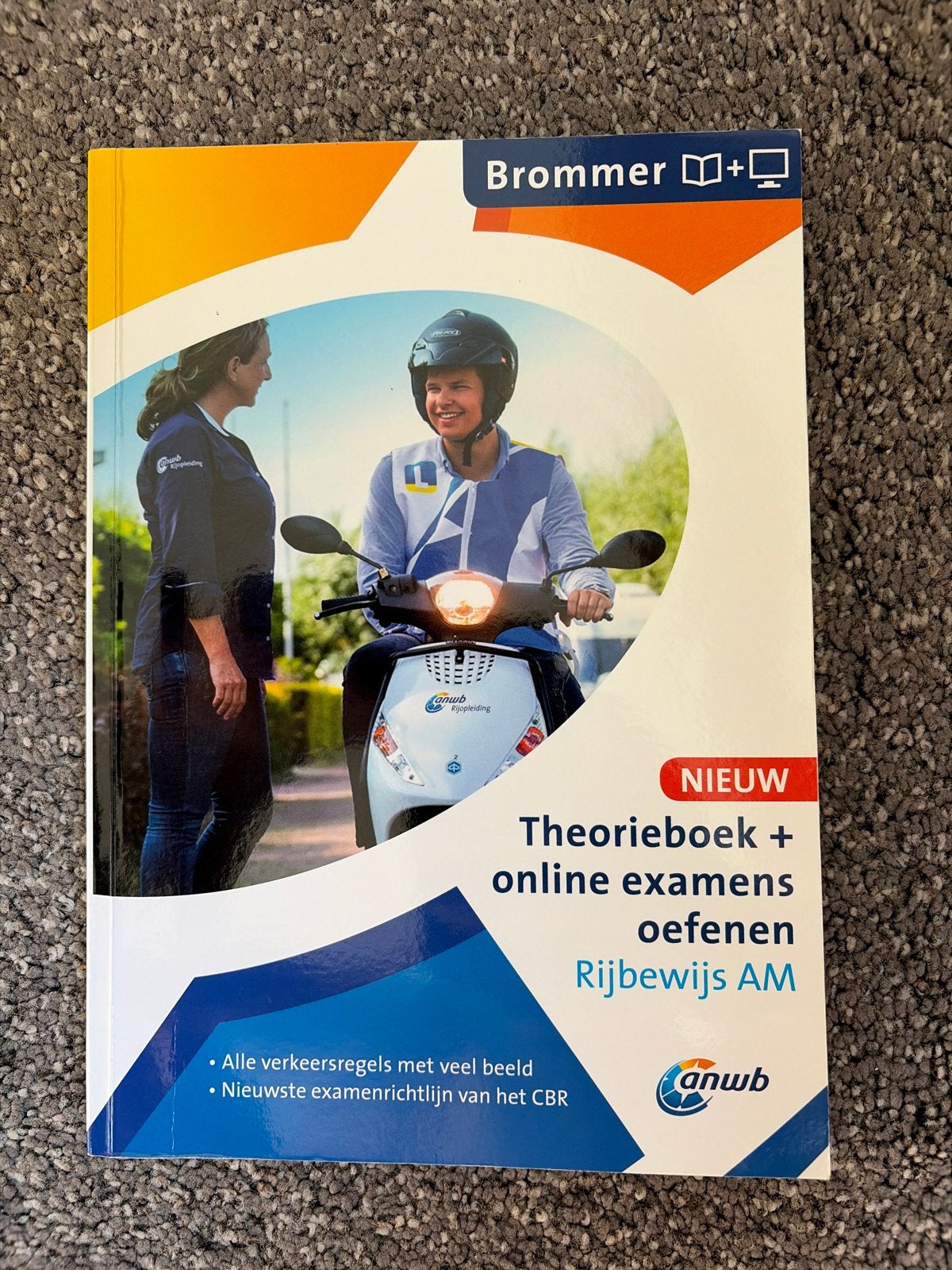 ANWB brommer theorieboek (zonder de online examens), Ophalen of Verzenden, Nieuw, Overige niveaus