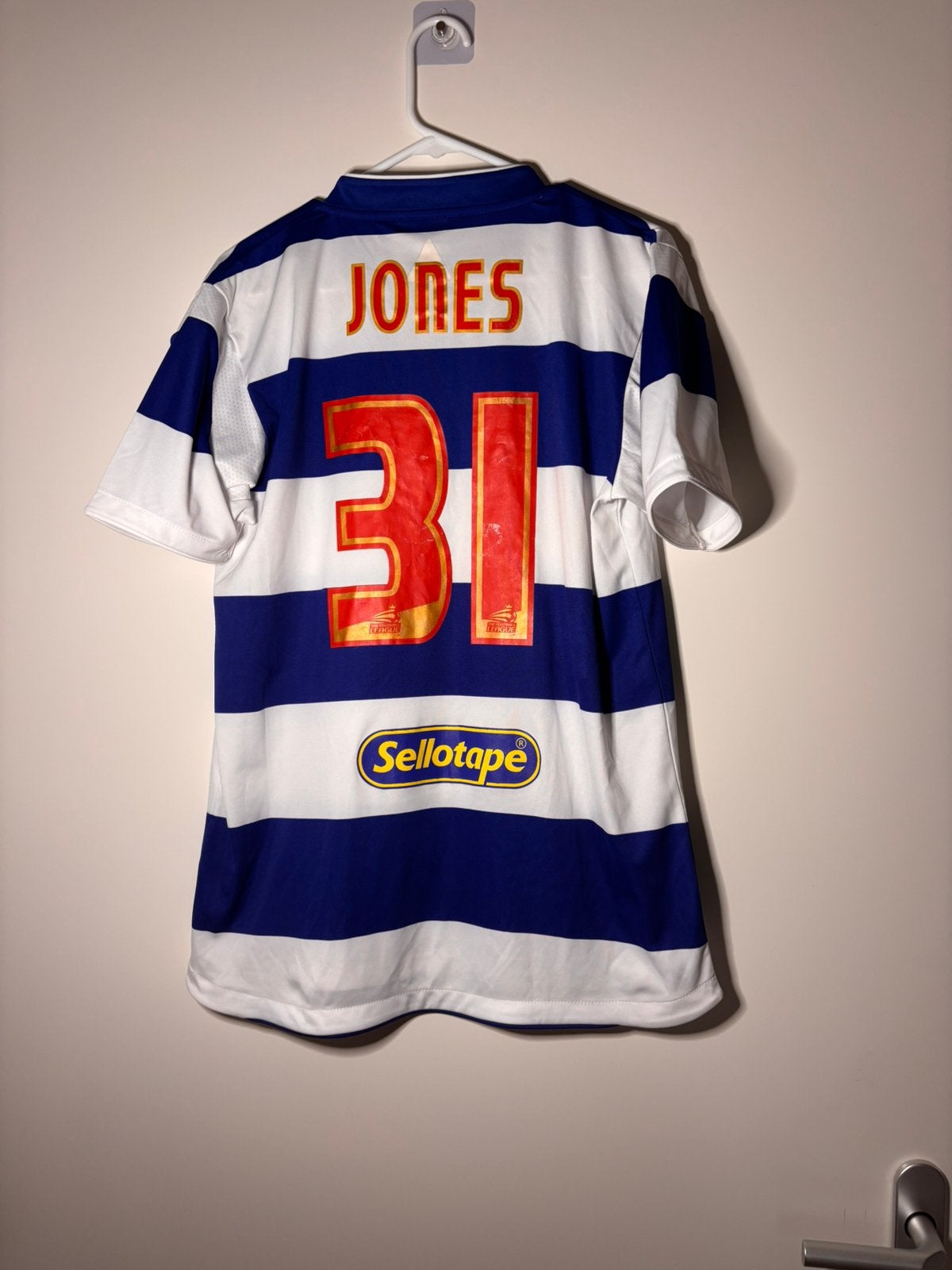 Queens Park Rangers 07/08 Ray Jones #31 vintage voetbalshirt, Sport en Fitness, Voetbal, Maat S, Verzenden, Zo goed als nieuw