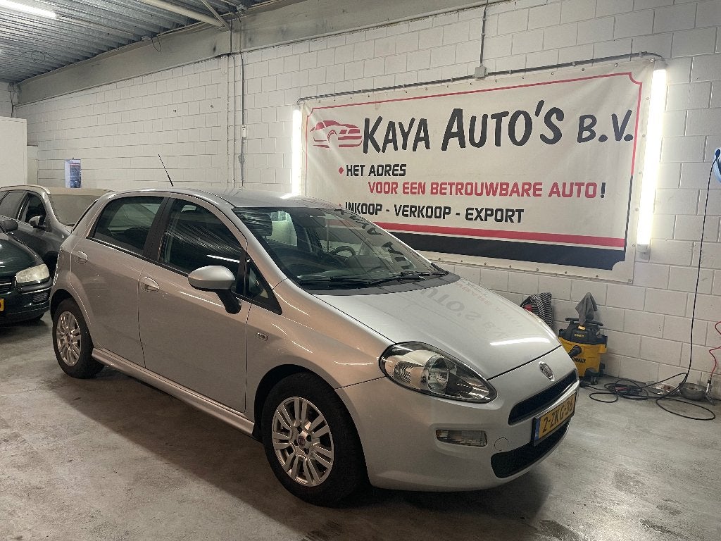 Fiat Punto 0.9 Twinair 74KW 5DR 2015 Grijs, Auto's, Voorwielaandrijving, Boordcomputer, 100 pk, 49 €/maand