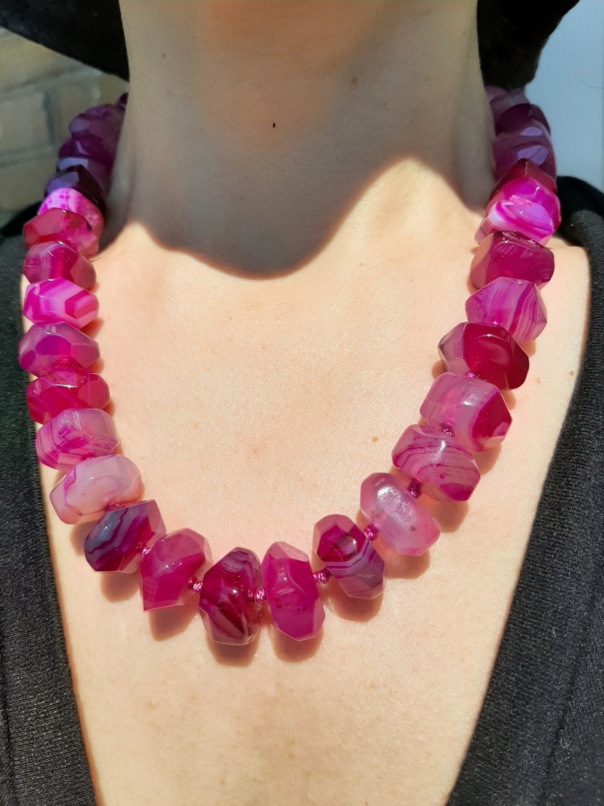 Vanoli ketting / collier van geslepen fuchsia agaat, Sieraden, Tassen en Uiterlijk, Kettingen, Daiva1973@hotmail.com, Vanoli, Amsterdam