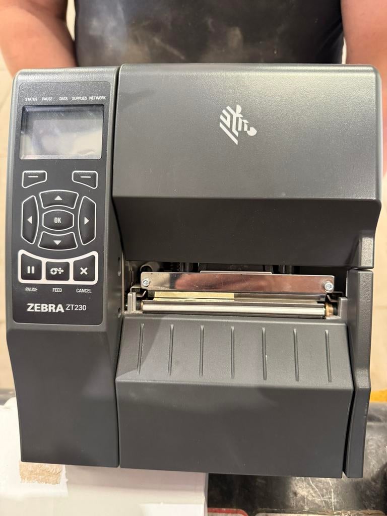 Labelprinter Zebra ZT230, Computers en Software, Labelprinters, Ophalen of Verzenden, Zo goed als nieuw