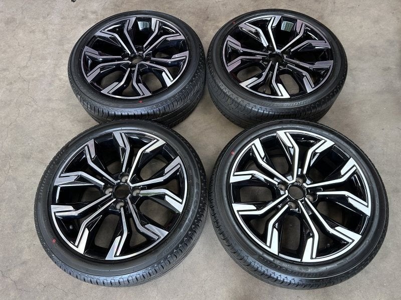 17 inch originele velgen + zomerbanden Renault Clio V, Auto-onderdelen, Gebruikt, -, -, Banden en Velgen