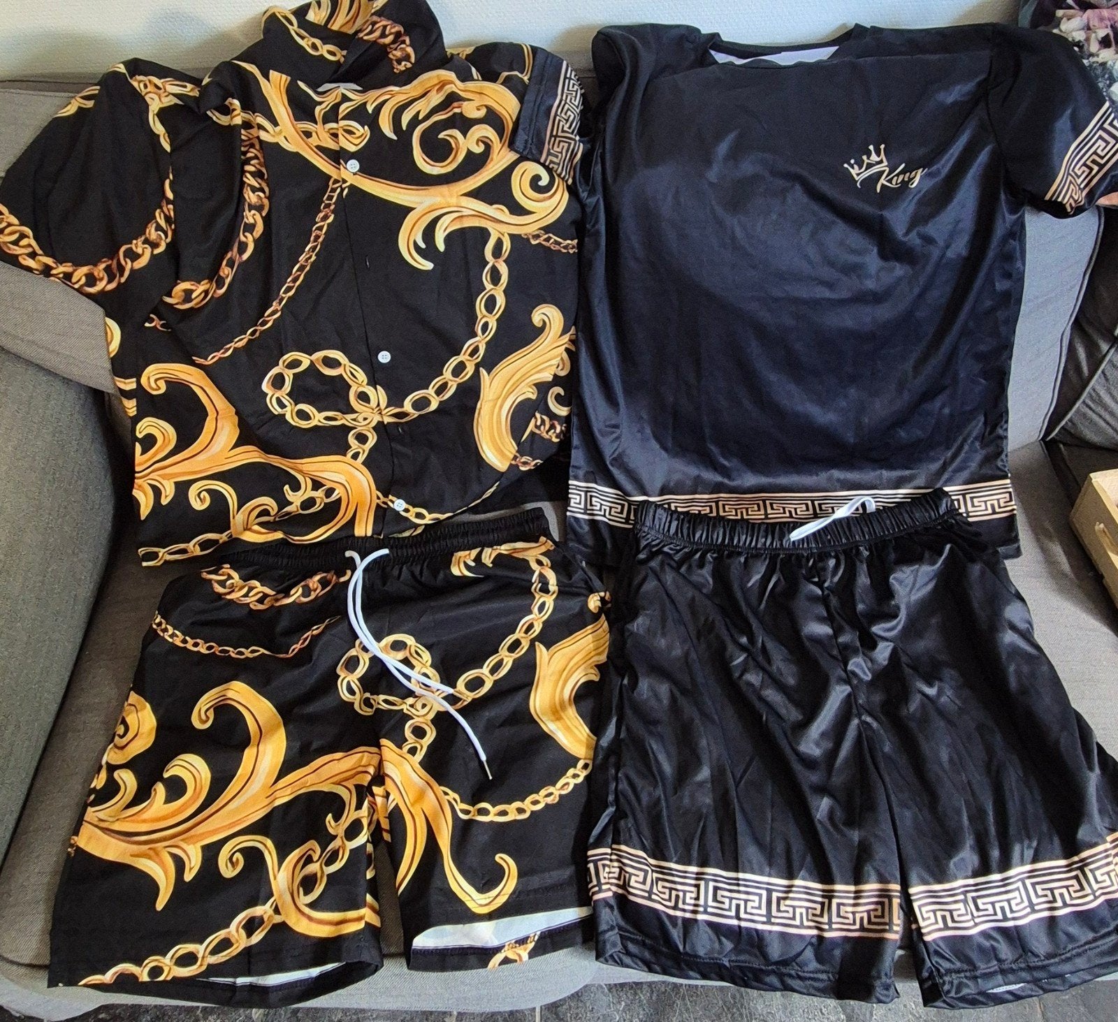 Foute Zwarte en gouden set: overhemd, T-shirt en shorts, Ophalen of Verzenden