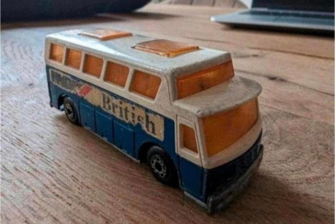 Matchbox Superfast No. 65 Airport Coach British Air (1977), Ophalen of Verzenden, Gebruikt, Bus of Vrachtwagen