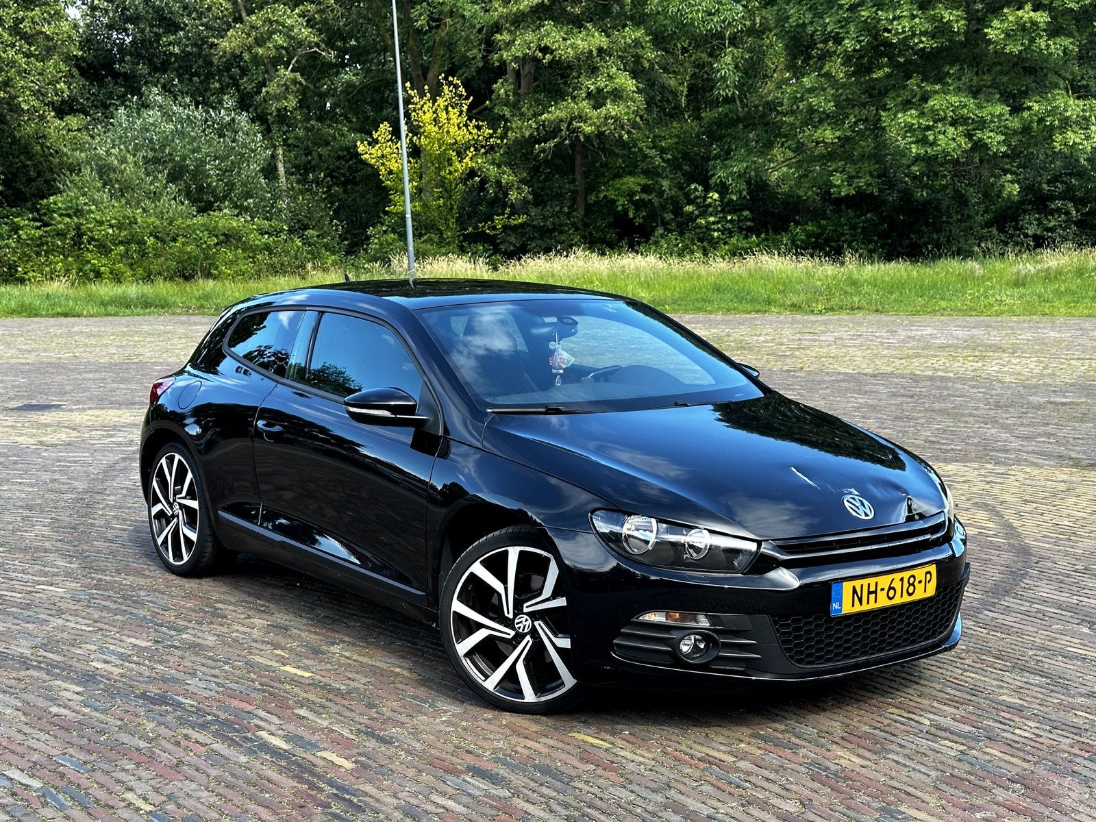 Volkswagen Scirocco 1.4 TSI 160pk 2011 Zwart, Voorwielaandrijving, 15 km/l, Zwart, 4 cilinders