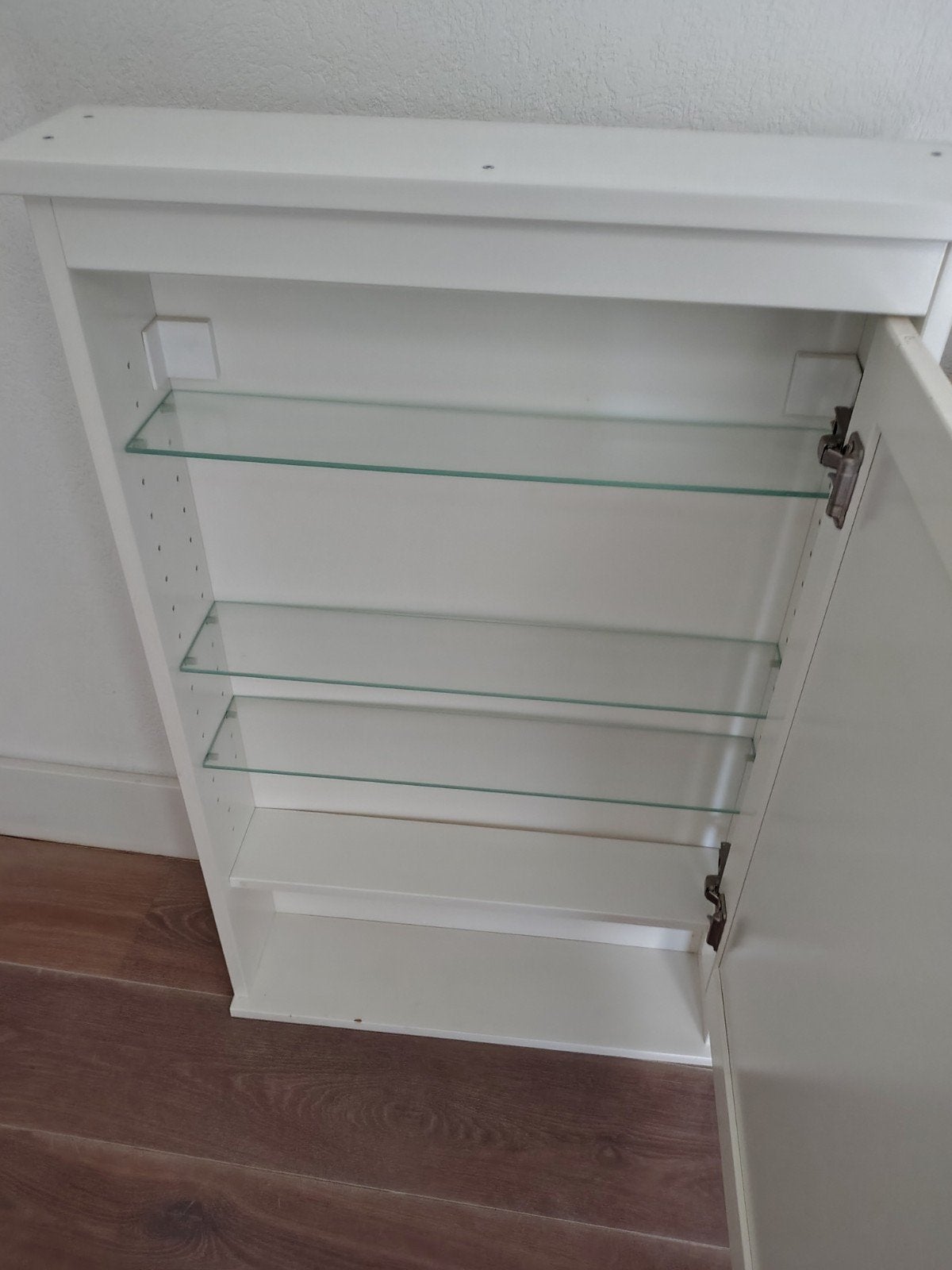 Witte Hemnes spiegelkast met glazen planken, Minder dan 50 cm, 100 tot 150 cm, Ophalen of Verzenden, Minder dan 25 cm
