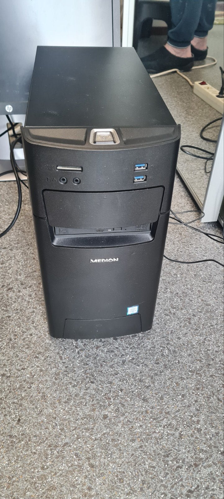 aangeboden snelle i5 computer systeemkast., Computers en Software, Desktop Pc's, Ophalen, 4 Ghz of meer, SSD