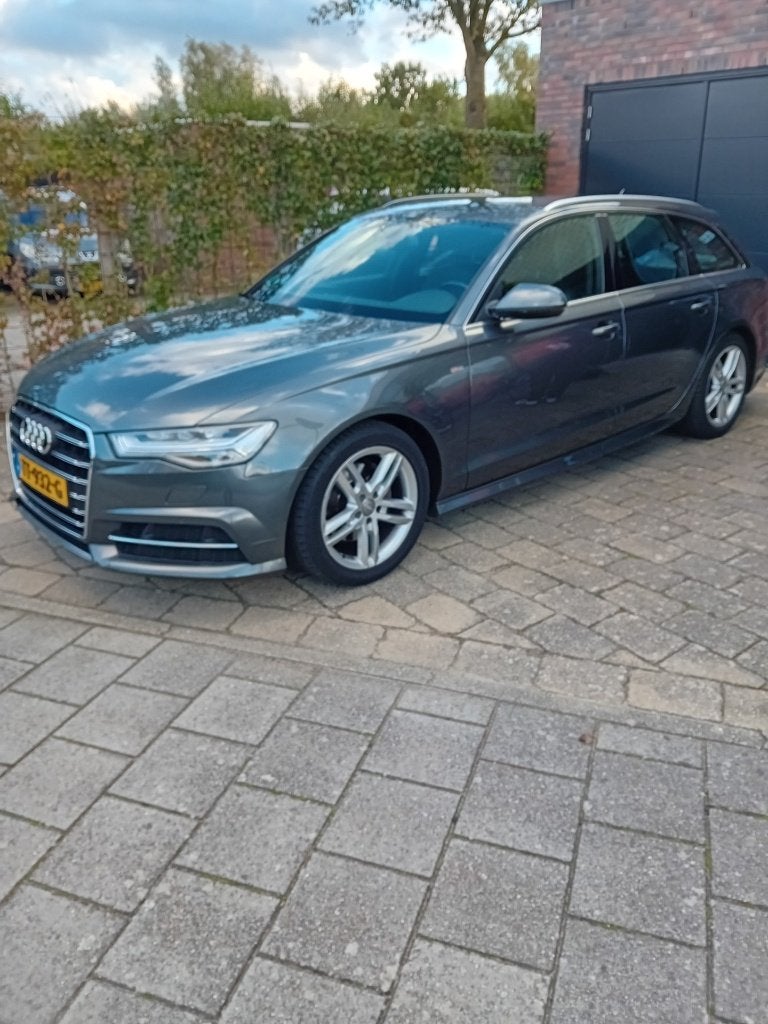 Audi A6 1.8 Tfsi Ultra S-Line190pk S Tronic 2018, Auto's, 1610 kg, Zwart, Leder en Stof, Origineel Nederlands