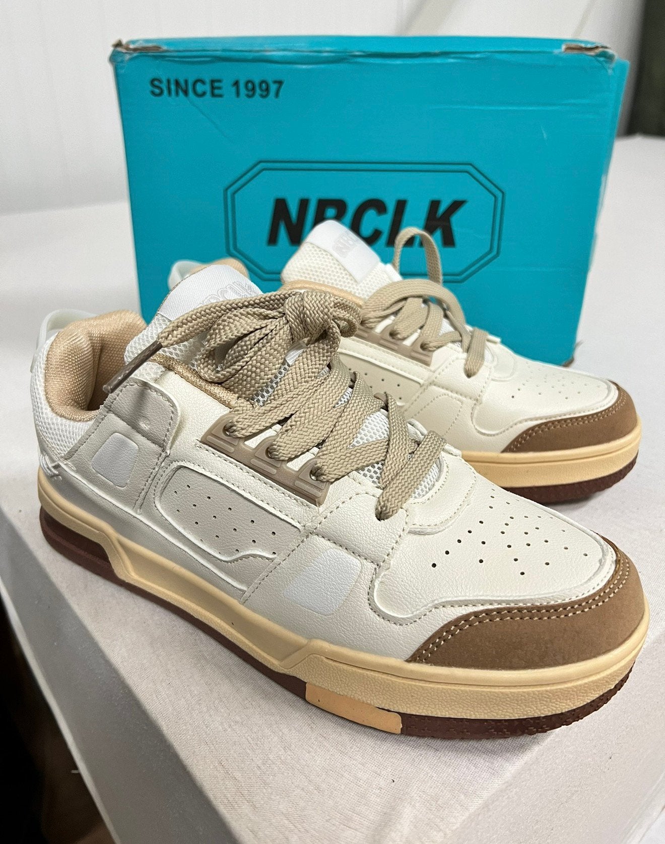 NBCLK - NIEUW dames vrouwen sneakers schoenen 39 bruin beige, Kleding | Dames, Schoenen, Beige, Nieuw, Ophalen of Verzenden, Sneakers of Gympen