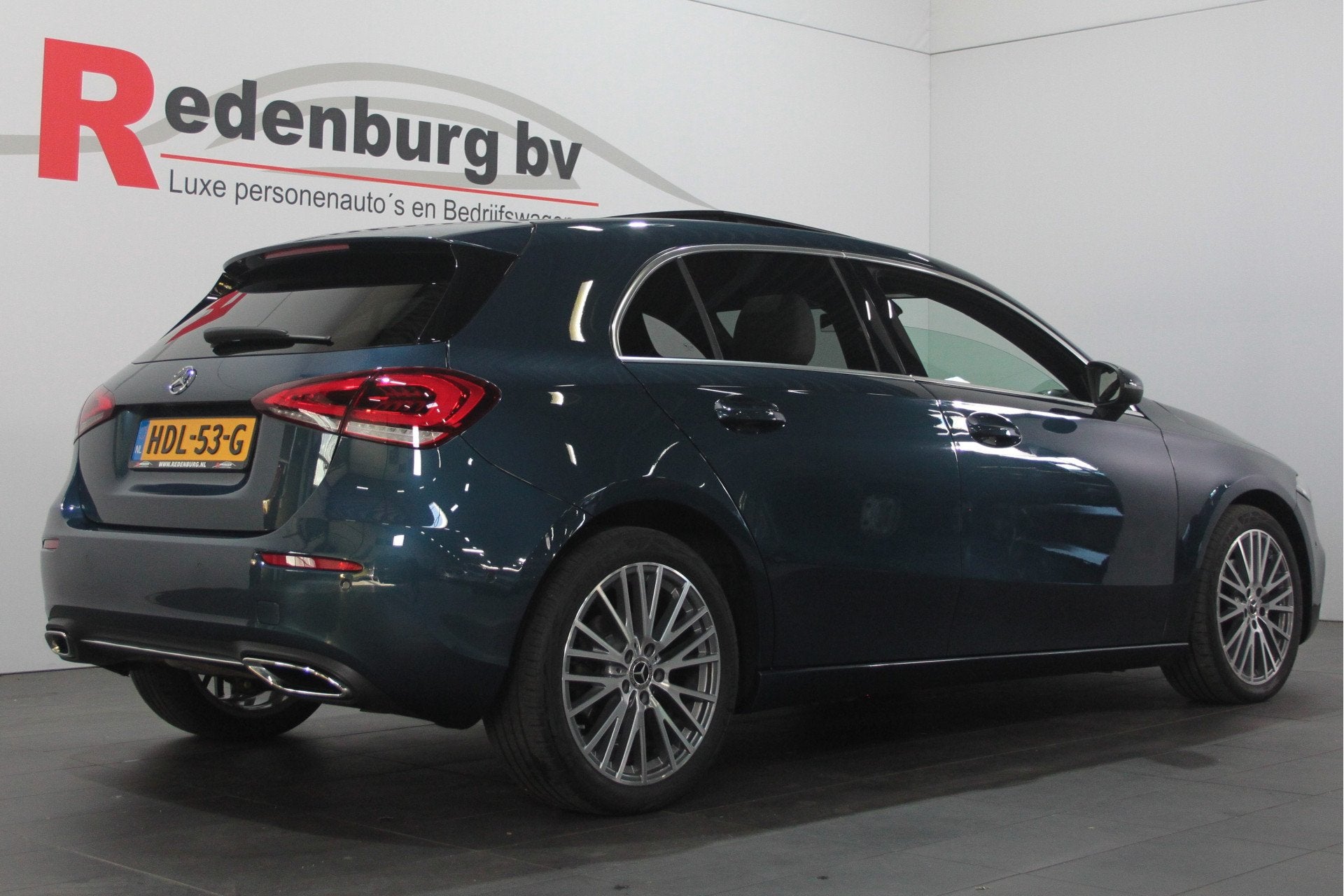 Mercedes-Benz A-Klasse 200 Luxury Line - Pano / Carplay / Ca, Auto's, Gebruikt, Euro 6, 4 cilinders, Blauw