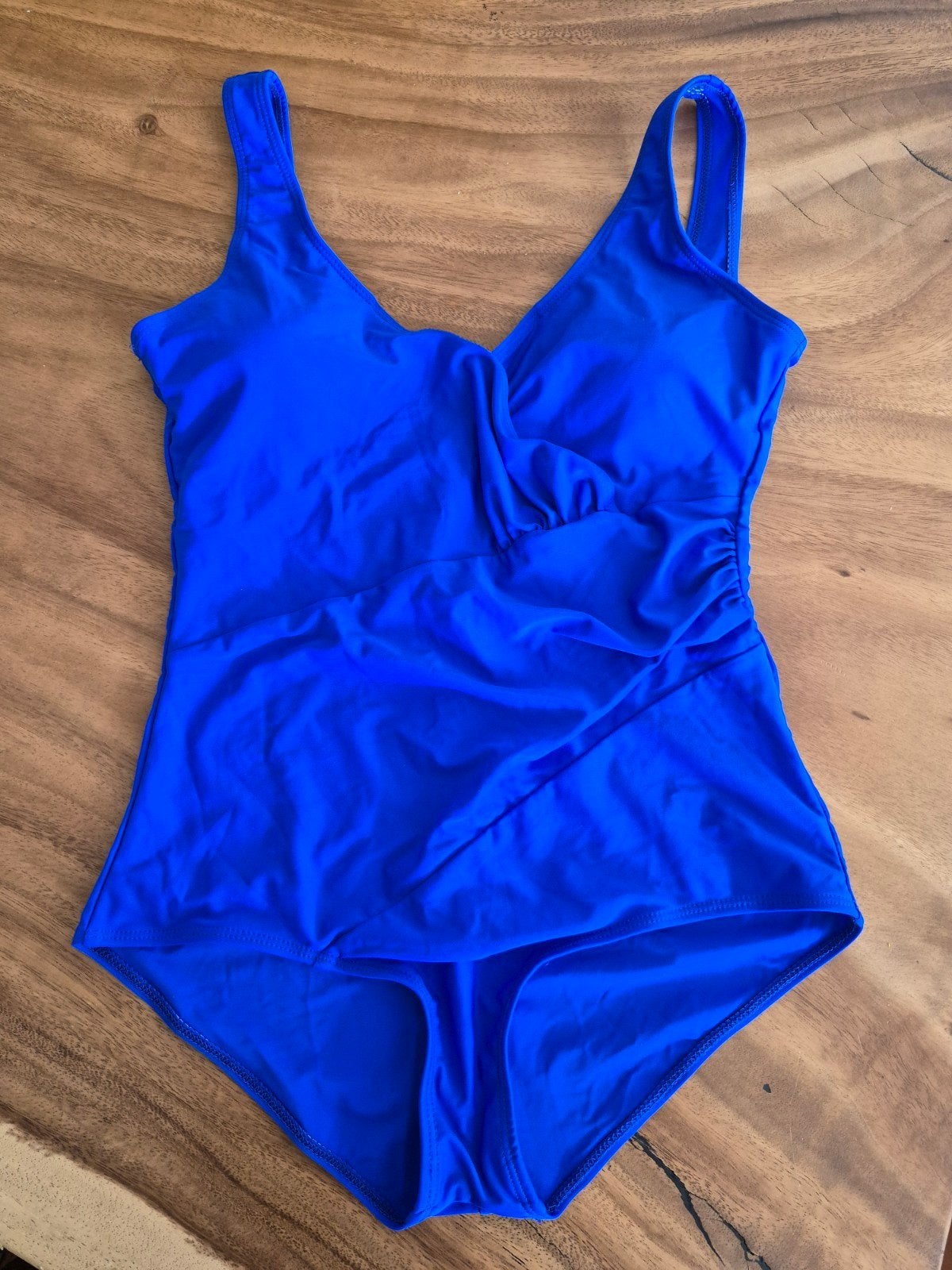 Mooi helder blauw badpak, maat XL (valt kleiner), Kleding | Dames, Badmode en Zwemkleding, Ophalen of Verzenden, Nieuw, Blauw