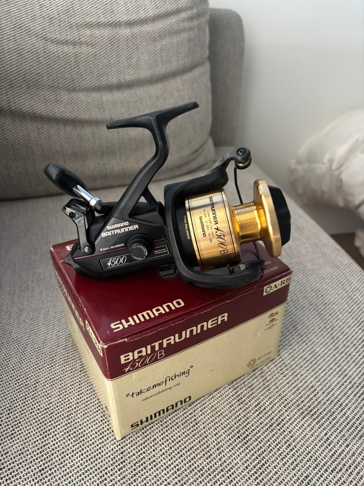 Shimano 4500b met gouden spoel nieuw! incl. doos, Ophalen of Verzenden, Nieuw, Molen