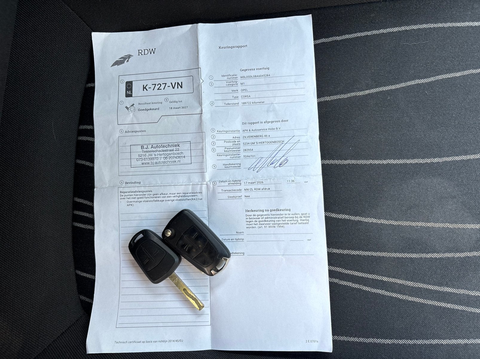 Foto 16 van Opel Corsa 1.2 Ecoflex 51KW 3D 2010 Grijs