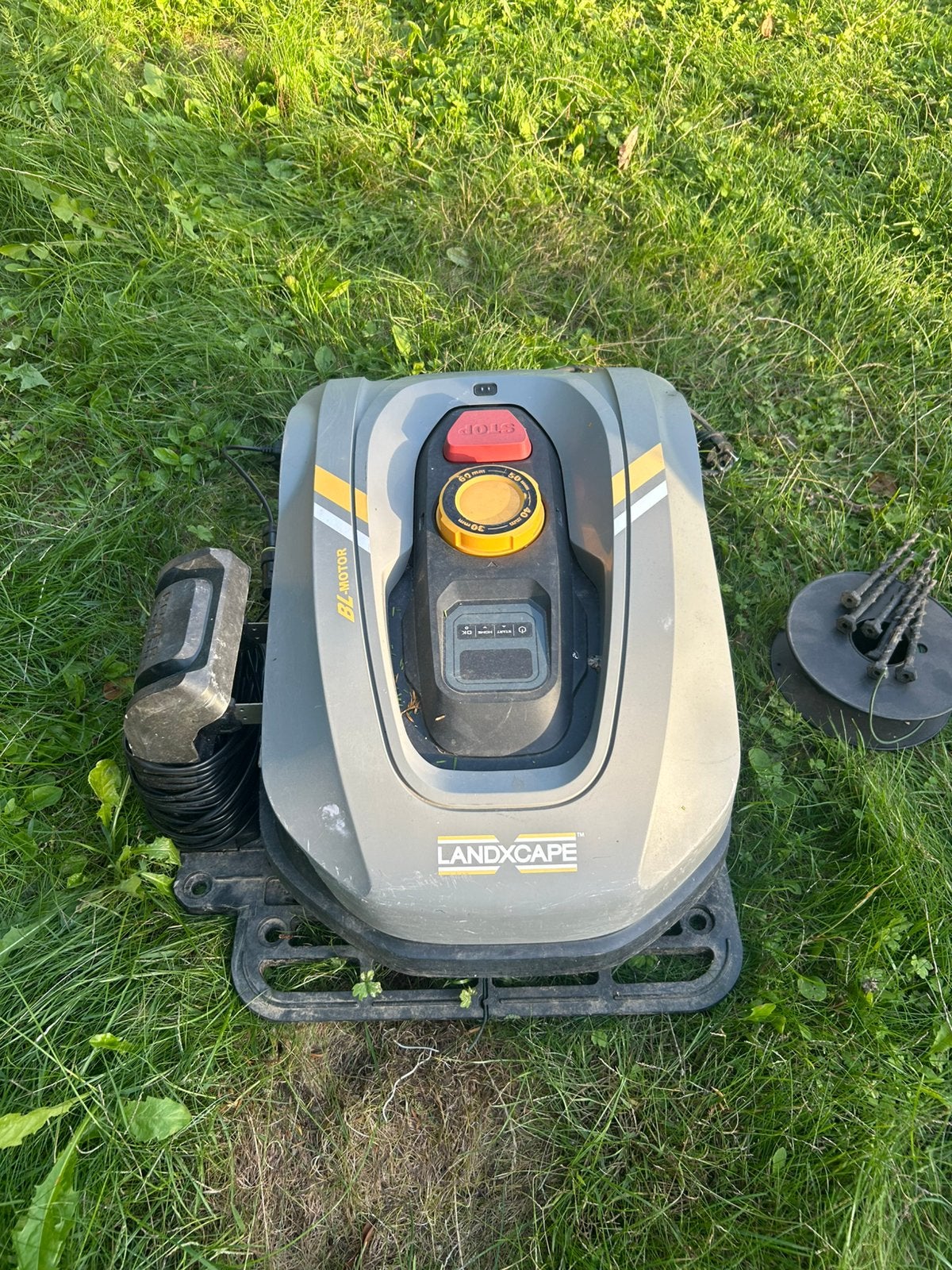Robotmaaier met accessoires, Ophalen, Zo goed als nieuw