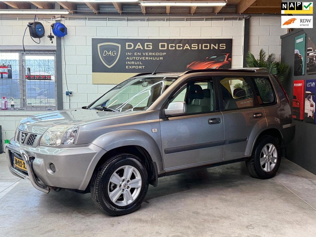 Nissan X-Trail 2.0 Comfort 2wd CAMERA|PDC|TREKHAAK|AIRCO, Auto's, Nissan, Voorwielaandrijving, Stof, Gebruikt, Beige