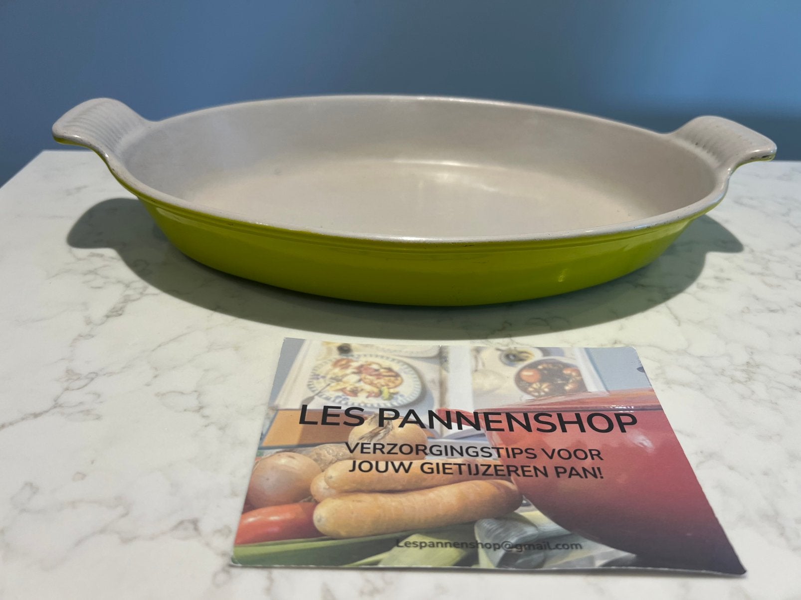 Le Creuset ovenschaal 32 cm Mint groen, Gietijzer, Overige typen, Le Creuset, Ophalen of Verzenden