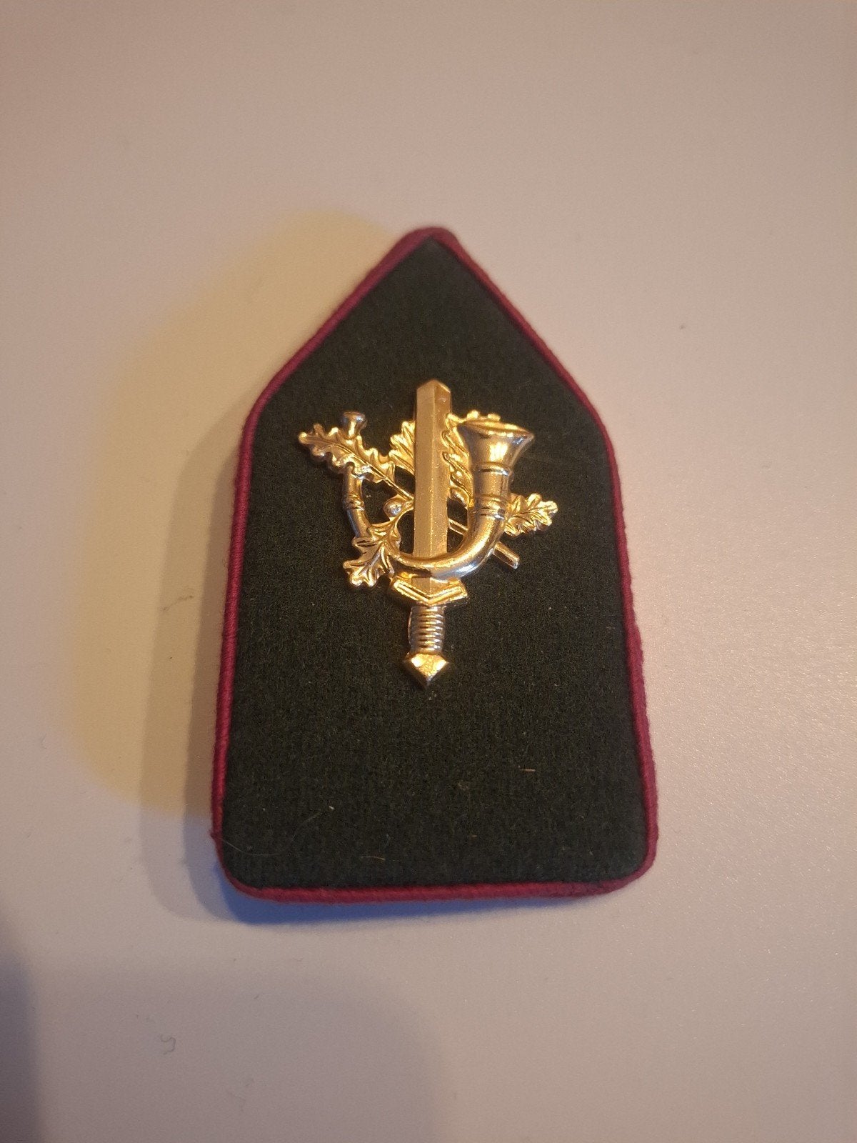 Embleem Limburgse Jagers Koninklijke Landmacht, Ophalen of Verzenden, Landmacht, Nederland, Embleem of Badge