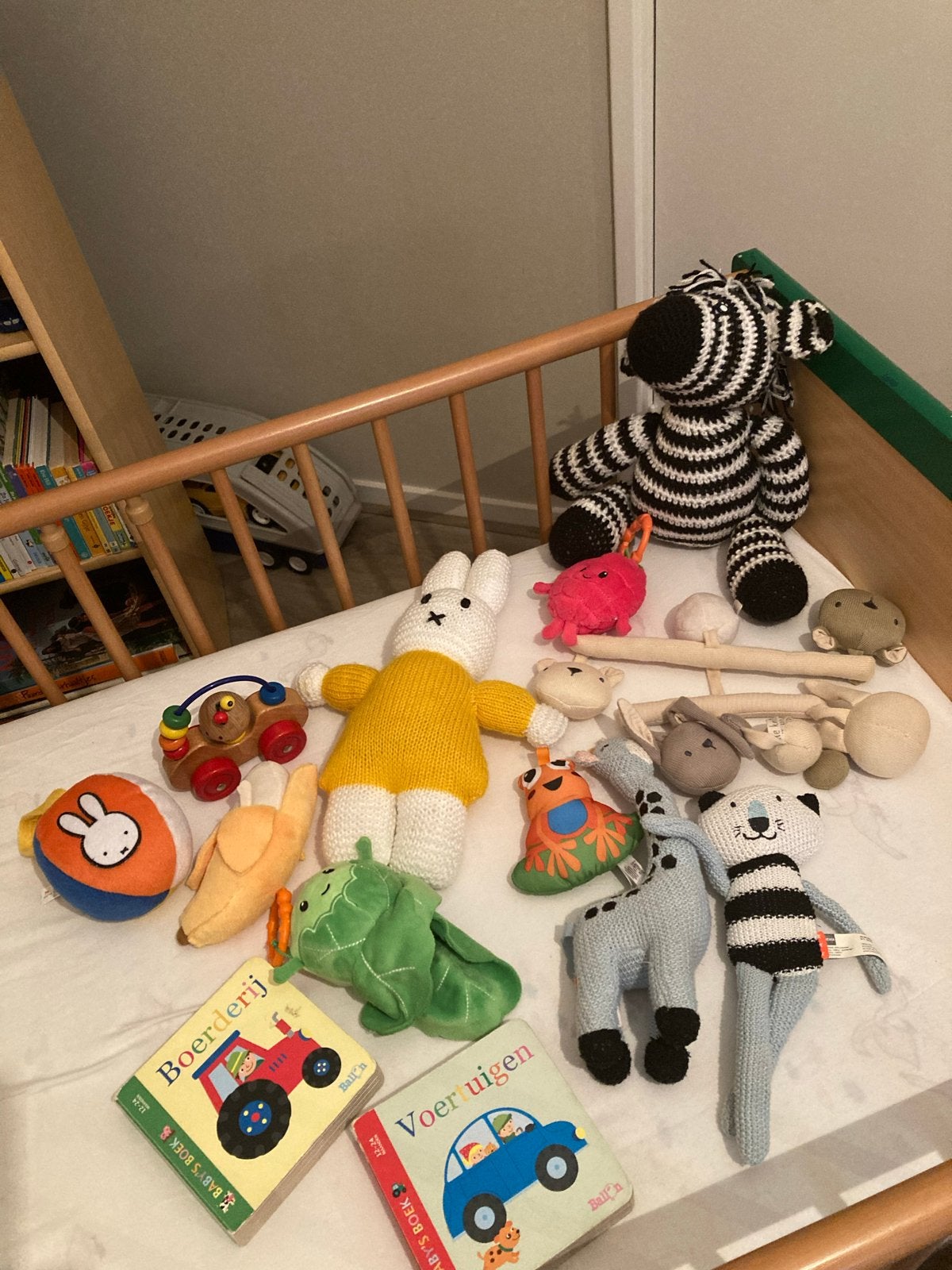 Diverse baby- en kinderartikelen: speelgoed, boeken, mobiel, Kinderen en Baby's, Ophalen, Gebruikt, Overige typen