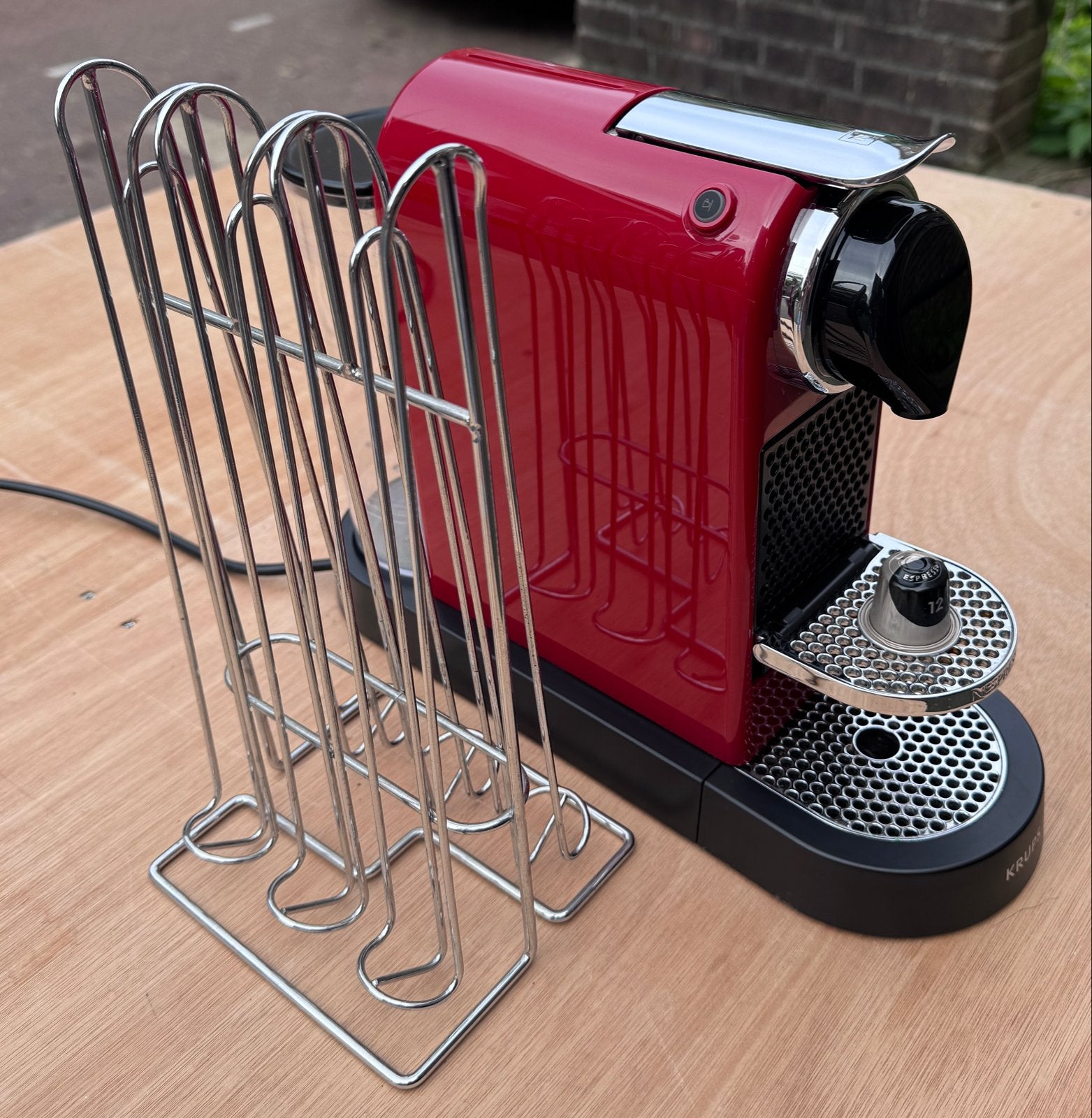 Nespresso Krups koffiezetapparaat met capsulehouder, Koffiemachine, Ophalen of Verzenden, Zo goed als nieuw, 1 kopje