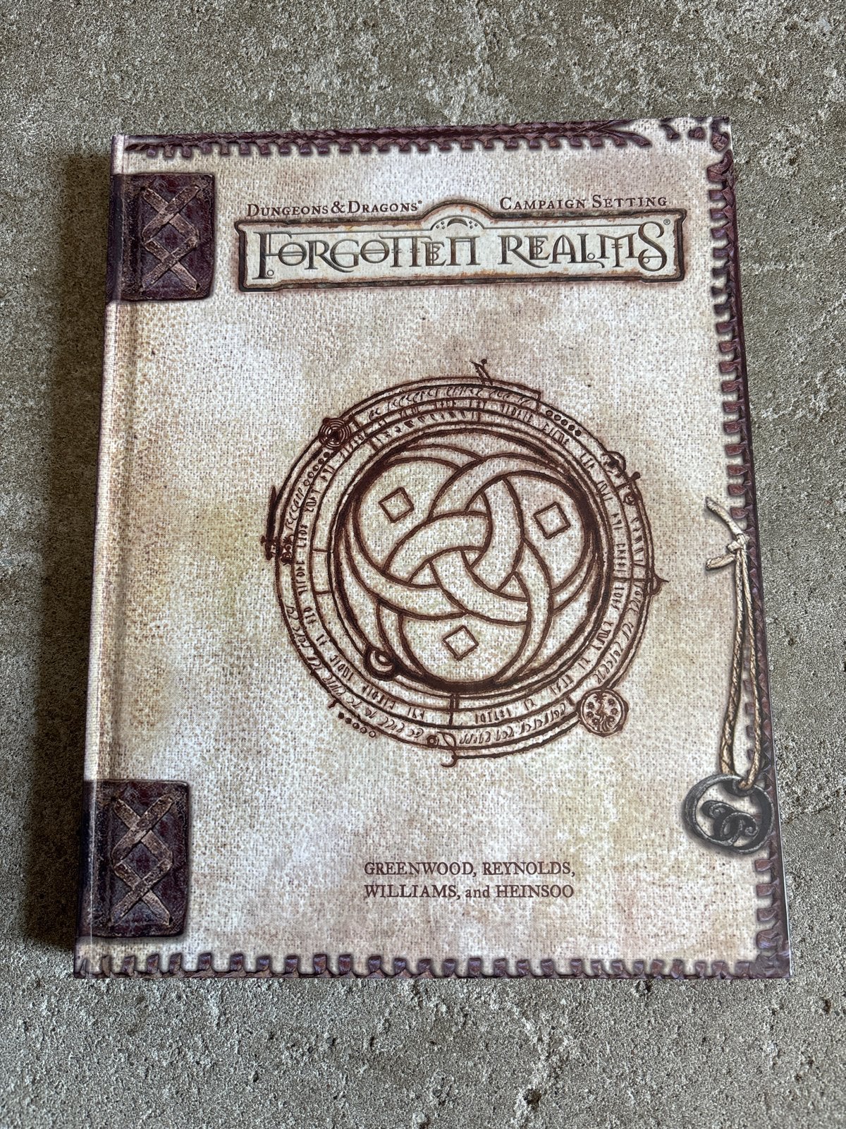 D&D Forgotten Realms Campaign Setting (2001), Ophalen of Verzenden, Zo goed als nieuw