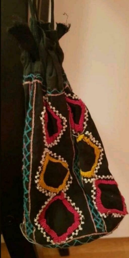 Vintage Boho buideltas / Potli tas met kleurrijk borduurwerk, Ophalen of Verzenden