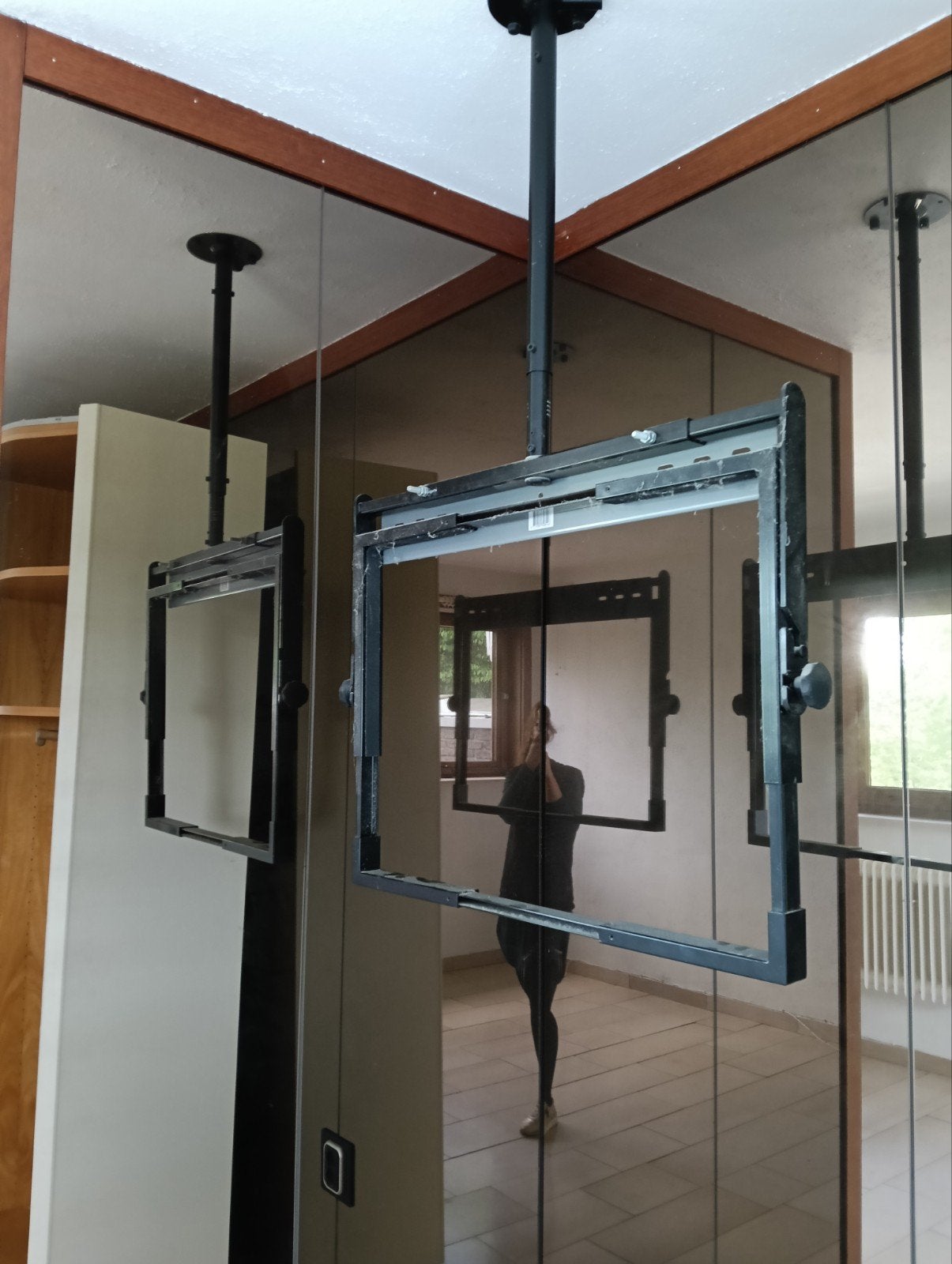 Plafond TV Beugel - Universele TV Steun, Ophalen of Verzenden, Gebruikt