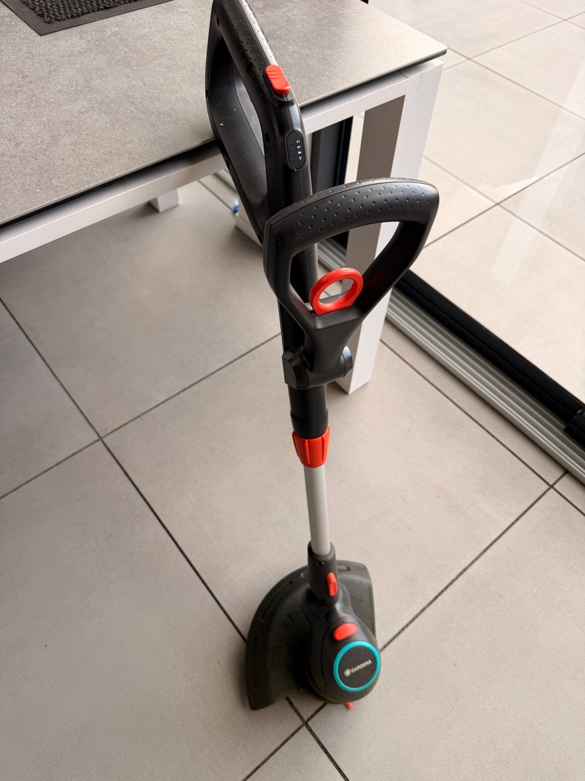 Gardena Accu Grastrimmer, Ophalen, Gebruikt, 30 tot 50 cm, Accu