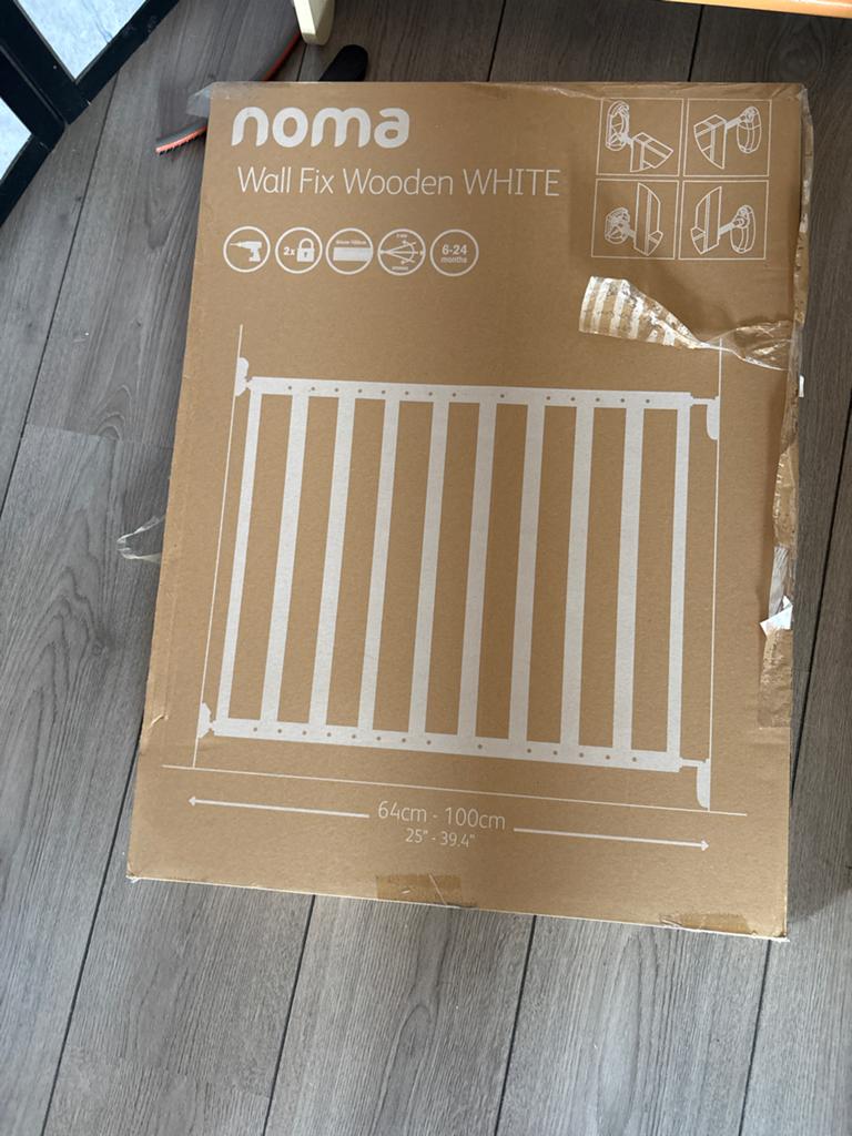 Noma Wall Fix Wooden WHITE Traphekje - Nieuw in doos, Nieuw, Ophalen of Verzenden, Schroefhekje, Hout