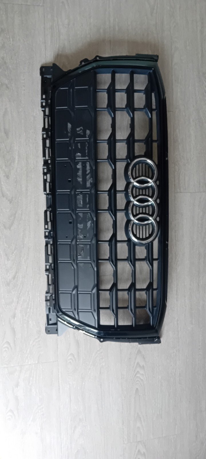 grille Audi Q2 facelift, Gebruikt, Voor, Bumper, Audi