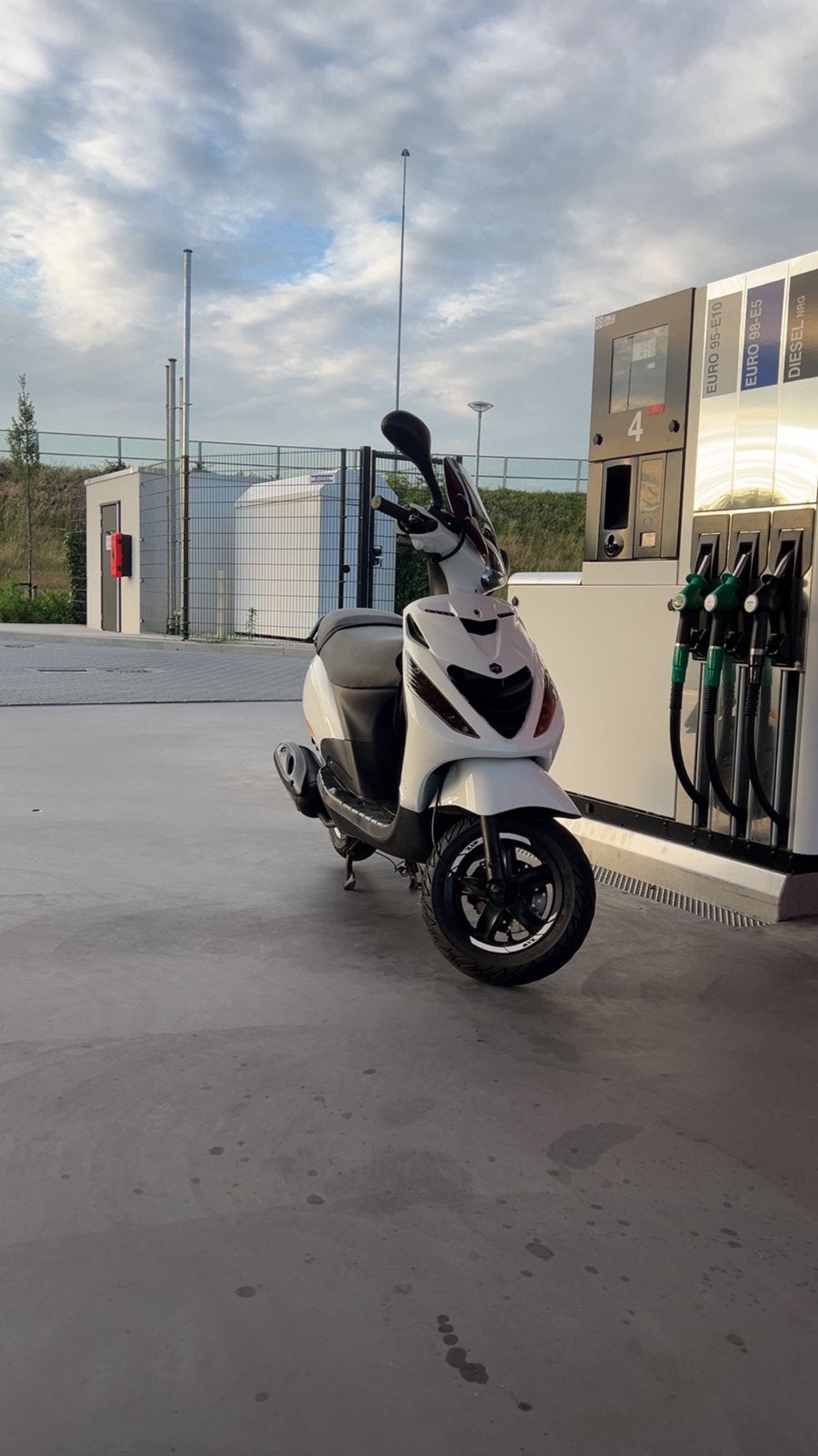 piaggio zip, Fietsen en Brommers, Scooters | Piaggio, Ophalen, Gebruikt, Maximaal 45 km/u, Zip