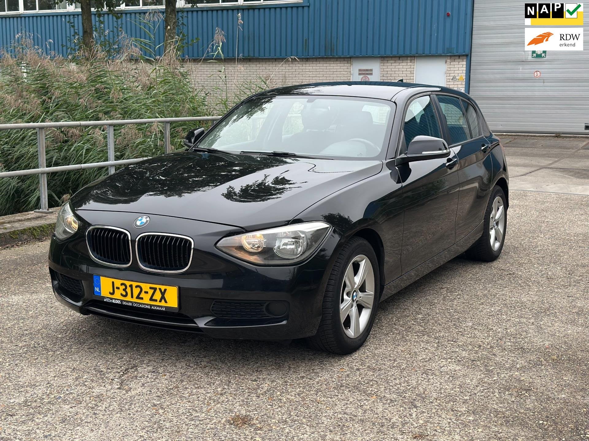 BMW 1-serie 116i Business Airco!5-deurs! Stoelverwarming! Cl, 1-Serie, Euro 5, Gebruikt, 4 cilinders