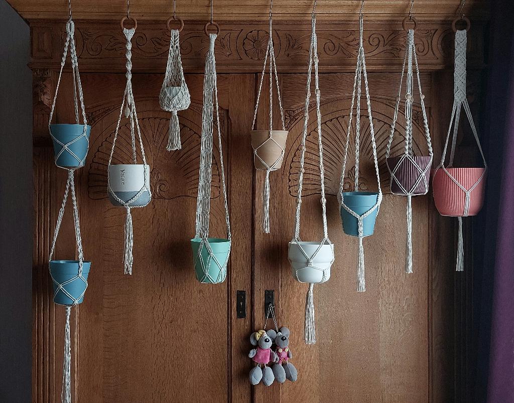 Macramé plantenhangers, boho stijl, Overige materialen, Rond, Ophalen of Verzenden, Minder dan 25 cm
