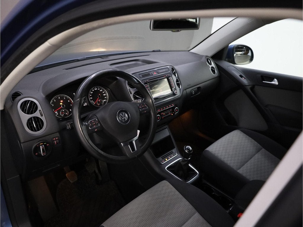 Volkswagen Tiguan 1.4 TSI Comfort&Design | Trekhaak, Voorwielaandrijving, Euro 5, Gebruikt, Zwart