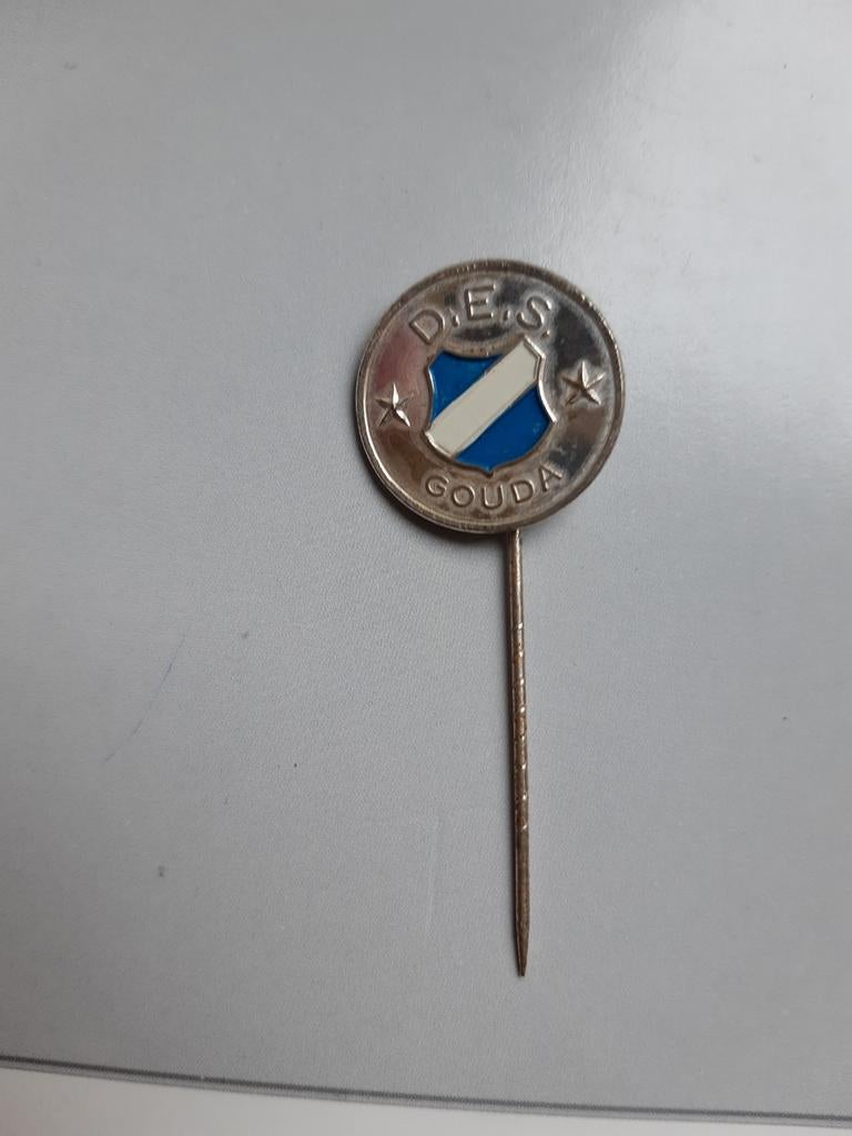 Speldje D.E.S Gouda, Ophalen of Verzenden, Zo goed als nieuw, Sport