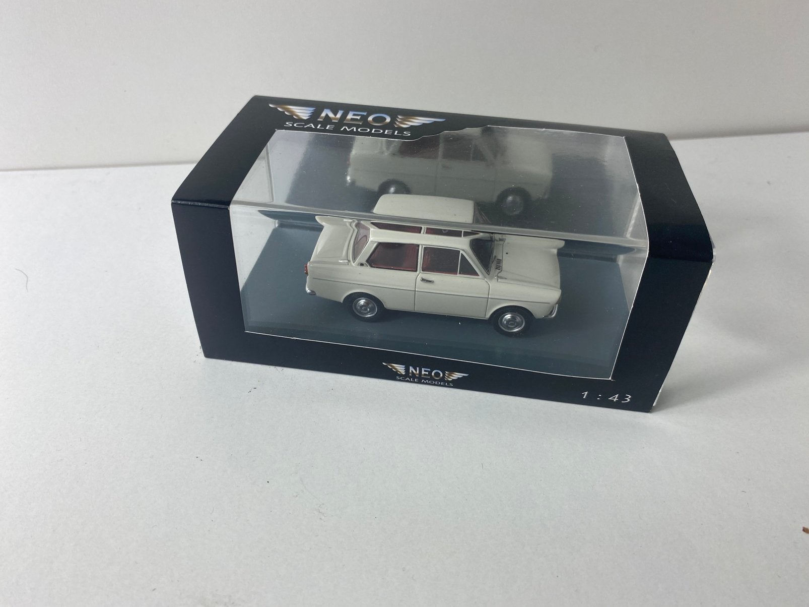 1:43 DAF 33-neo scale-witte versie-in OVP, Ophalen of Verzenden, Nieuw, Auto, Overige merken