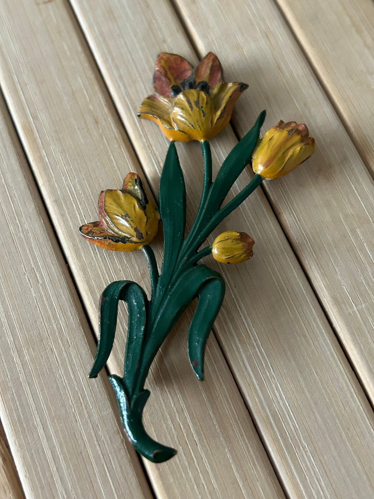 Vintage Broche Tulpen - Geel en Groen Emaille, Overige materialen, Gebruikt, Geel, Ophalen of Verzenden