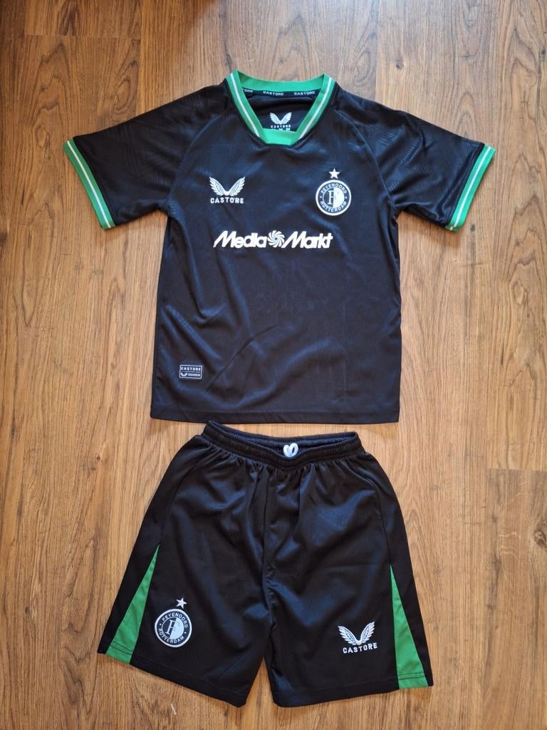 Tenue Feyenoord maat 24 = maat 134 / 140, Ophalen