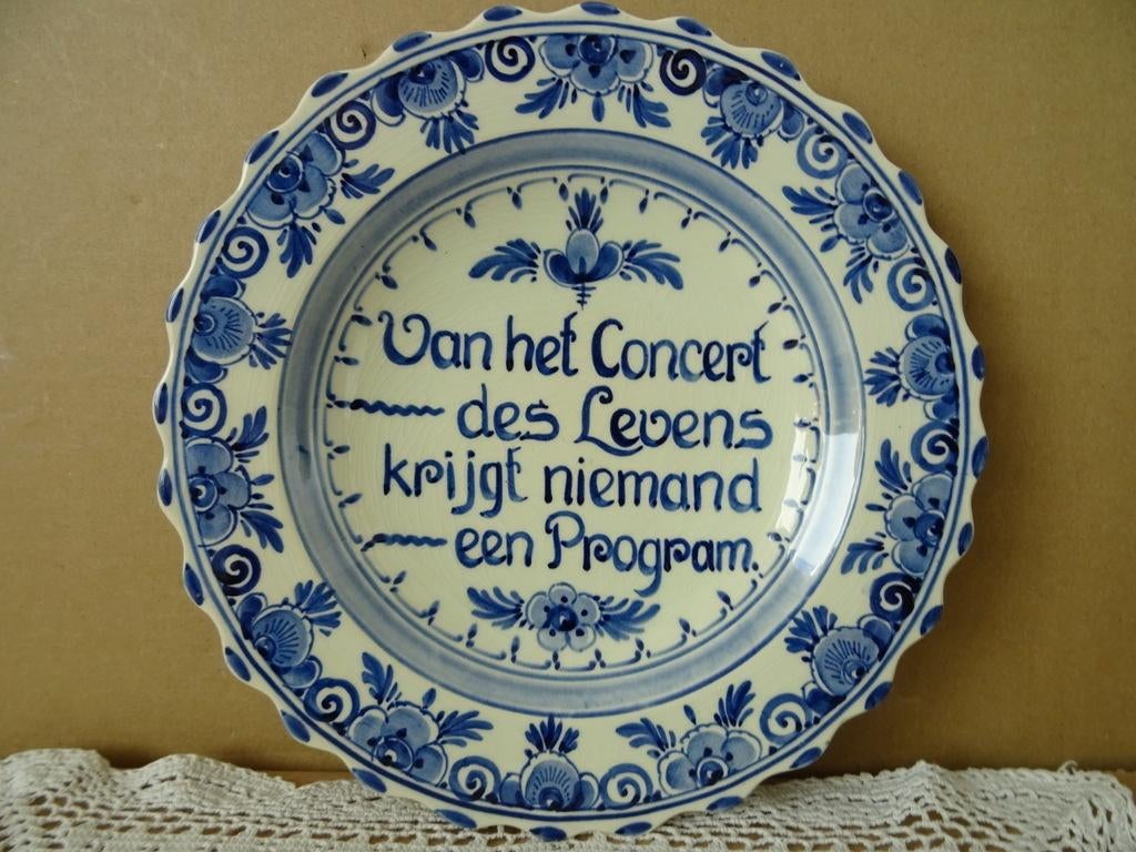 Delfts blauw bord wandbord Van het Concert des Levens 24cm, Antiek en Kunst, Curiosa en Brocante, Ophalen of Verzenden