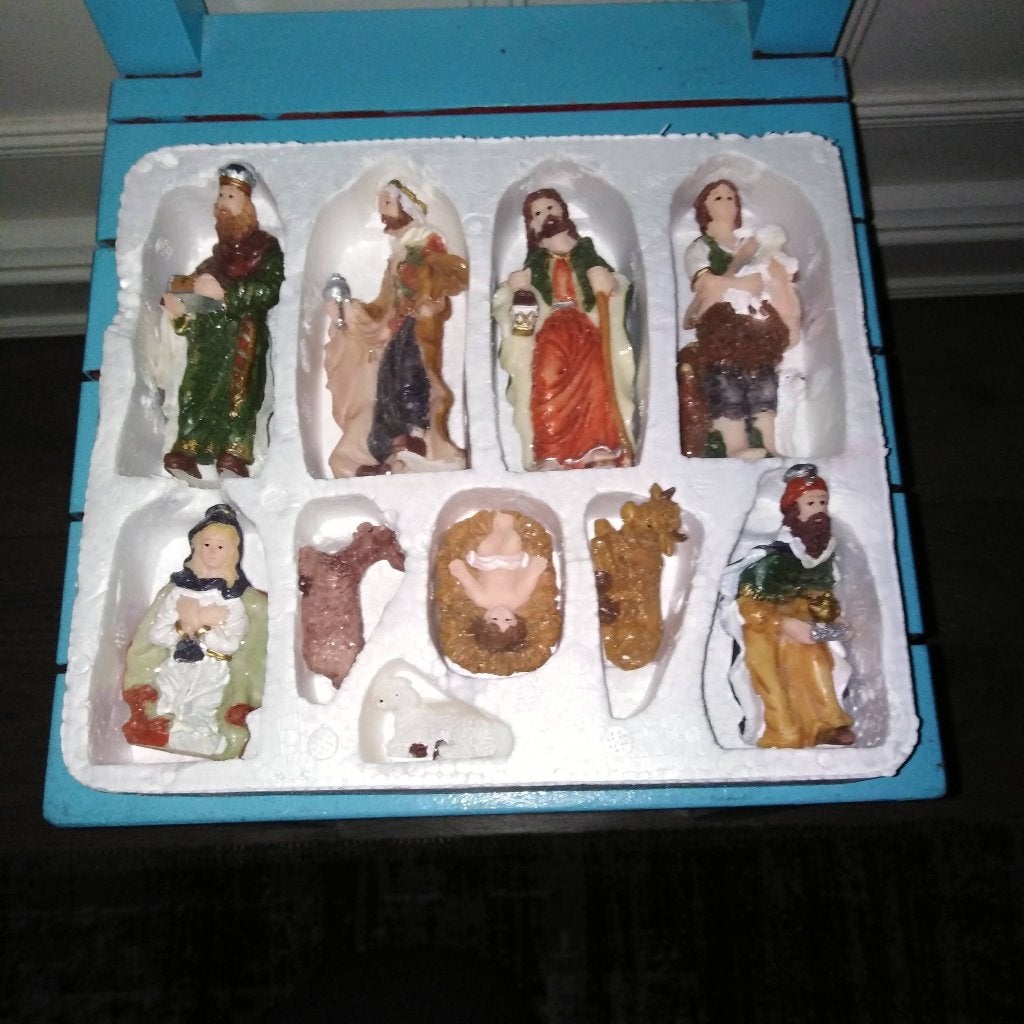 Kerststal figuurtjes 10 stuks in doos, Ophalen, Gebruikt