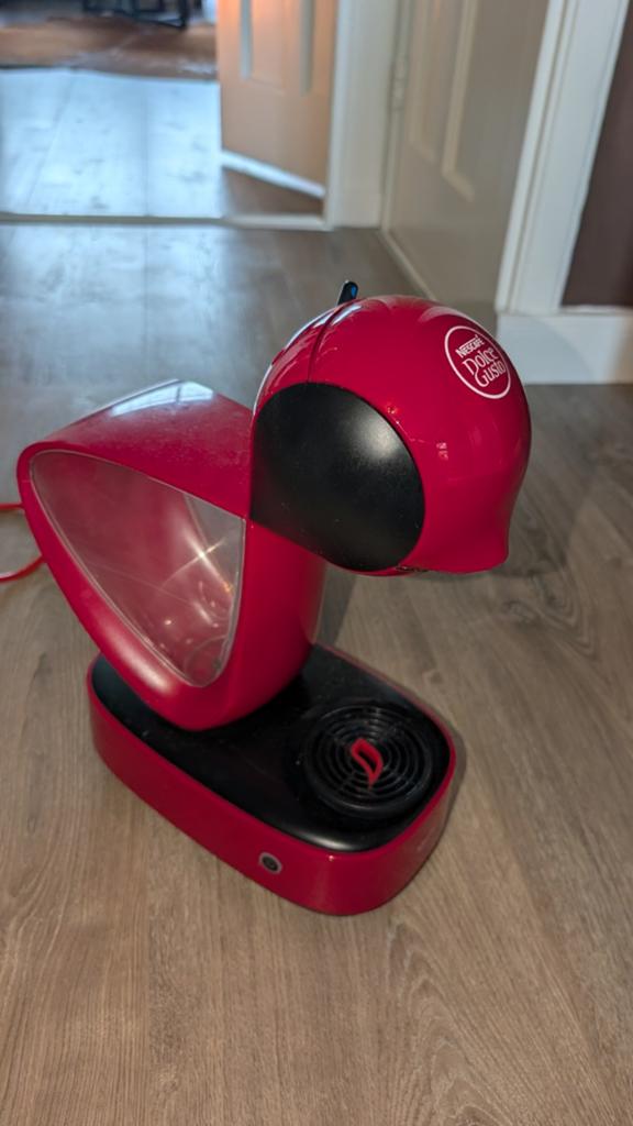 Nescafé Dolce Gusto Koffiezetapparaat - Rood, Witgoed en Apparatuur, Koffiezetapparaten, Gebruikt, Koffiemachine, Ophalen of Verzenden