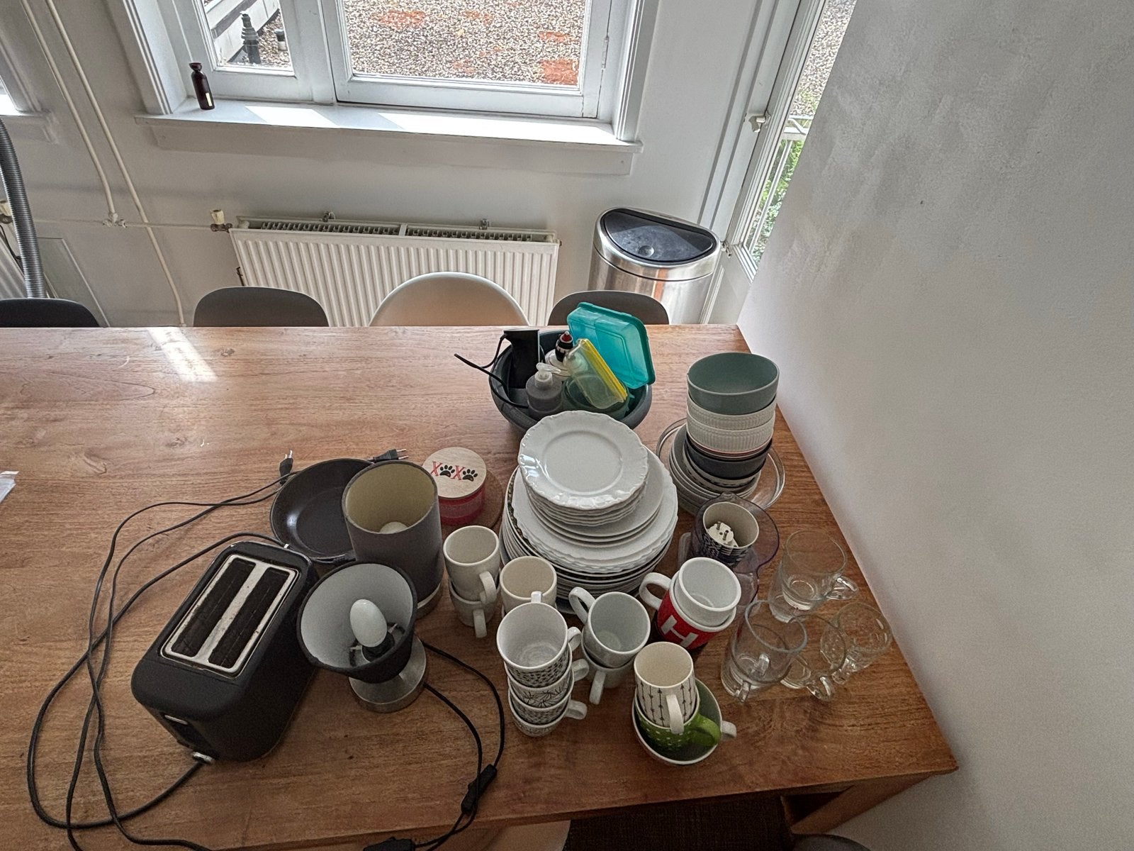 Diverse serviesonderdelen en keukenbenodigdheden Gratis, Huis en Inrichting, Keuken | Servies, Ophalen, Gebruikt, Keramiek, Bord(en)