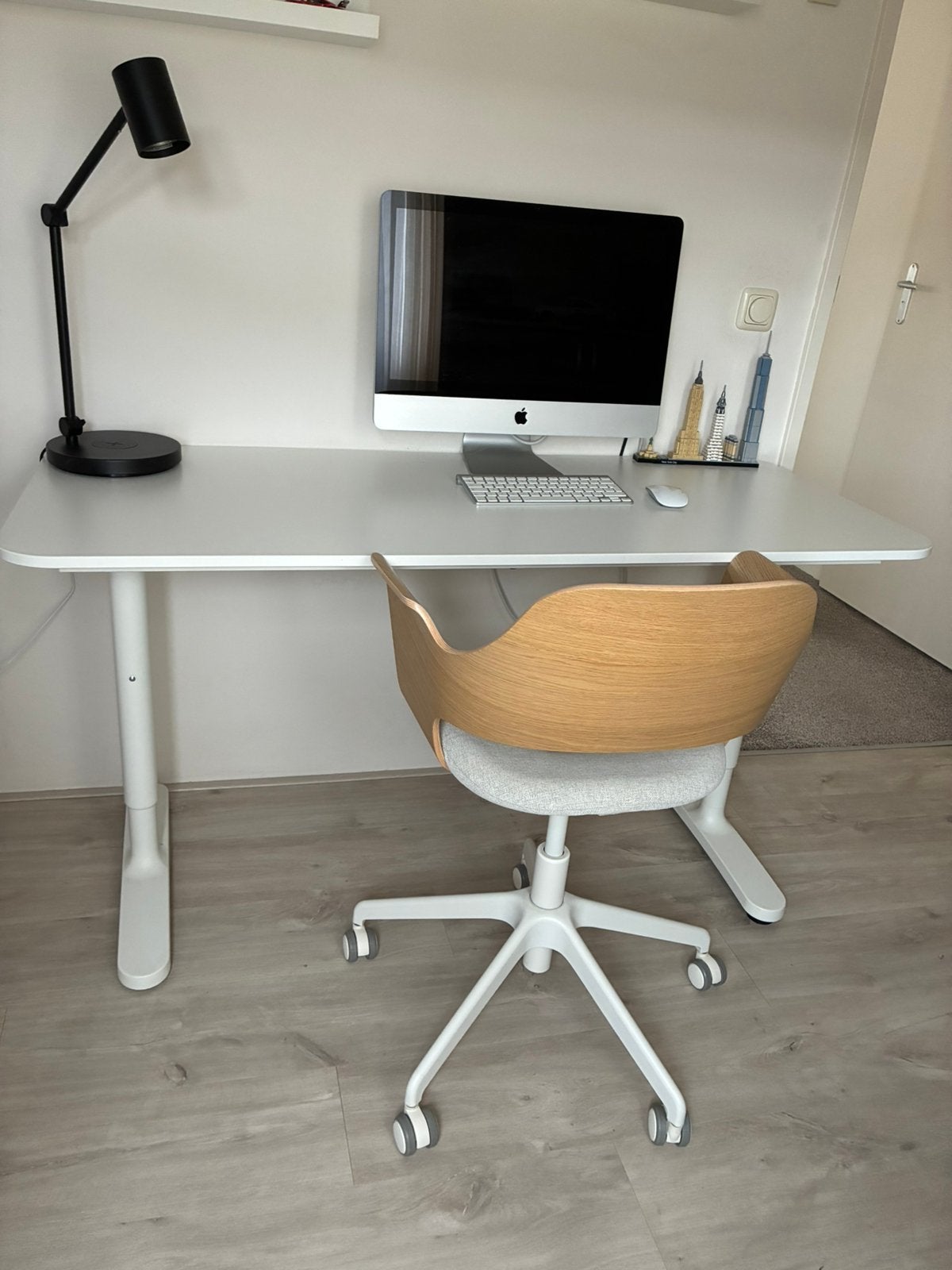 Bureau en bureaustoel, Huis en Inrichting, Bureaus, Ophalen, Gebruikt, Scandinavisch, Hout