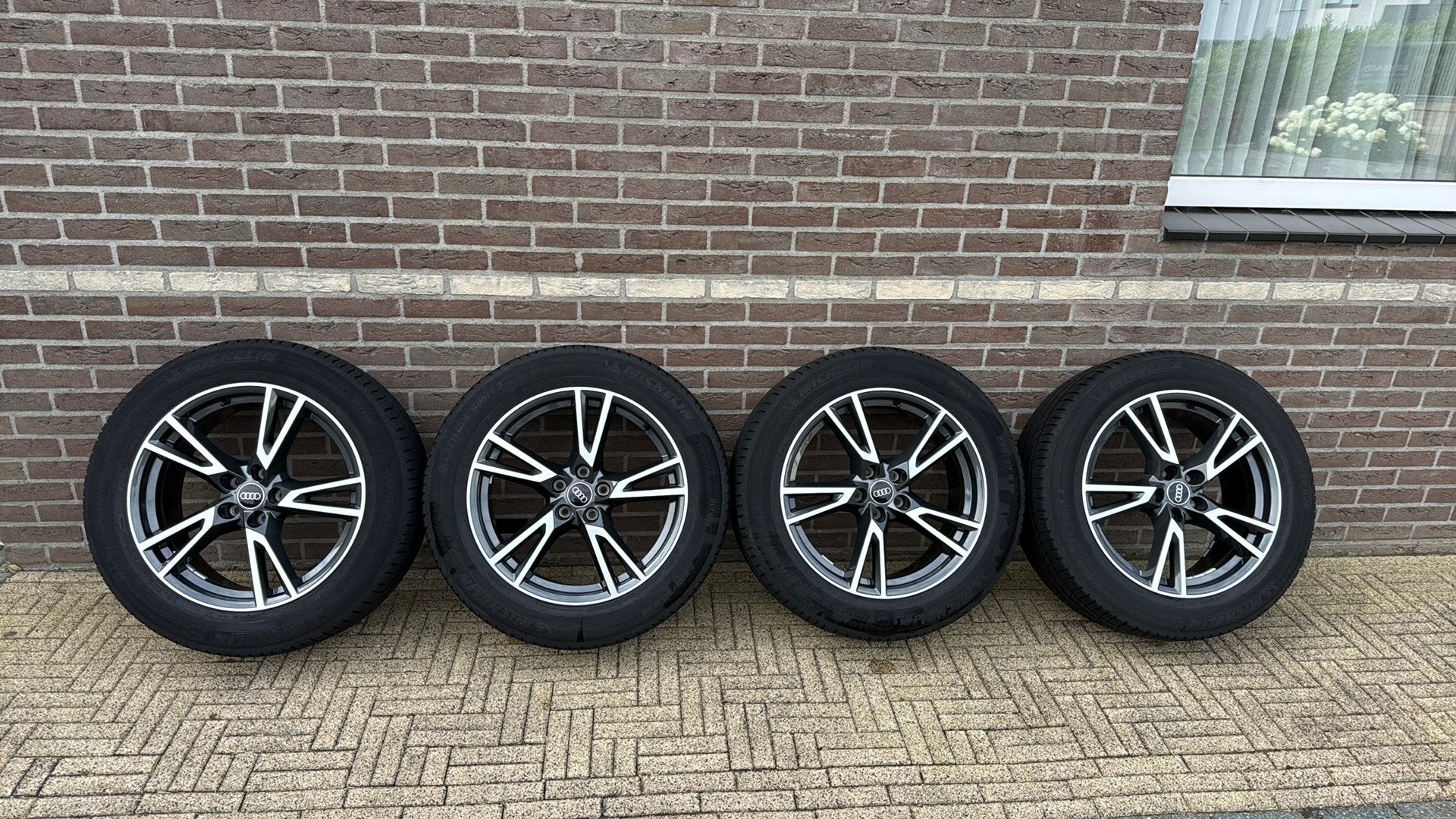 Originele Audi Q5 velgen 19 inch, Auto-onderdelen, Banden en Velgen, 19 inch, Banden en Velgen, 235 mm, Winterbanden